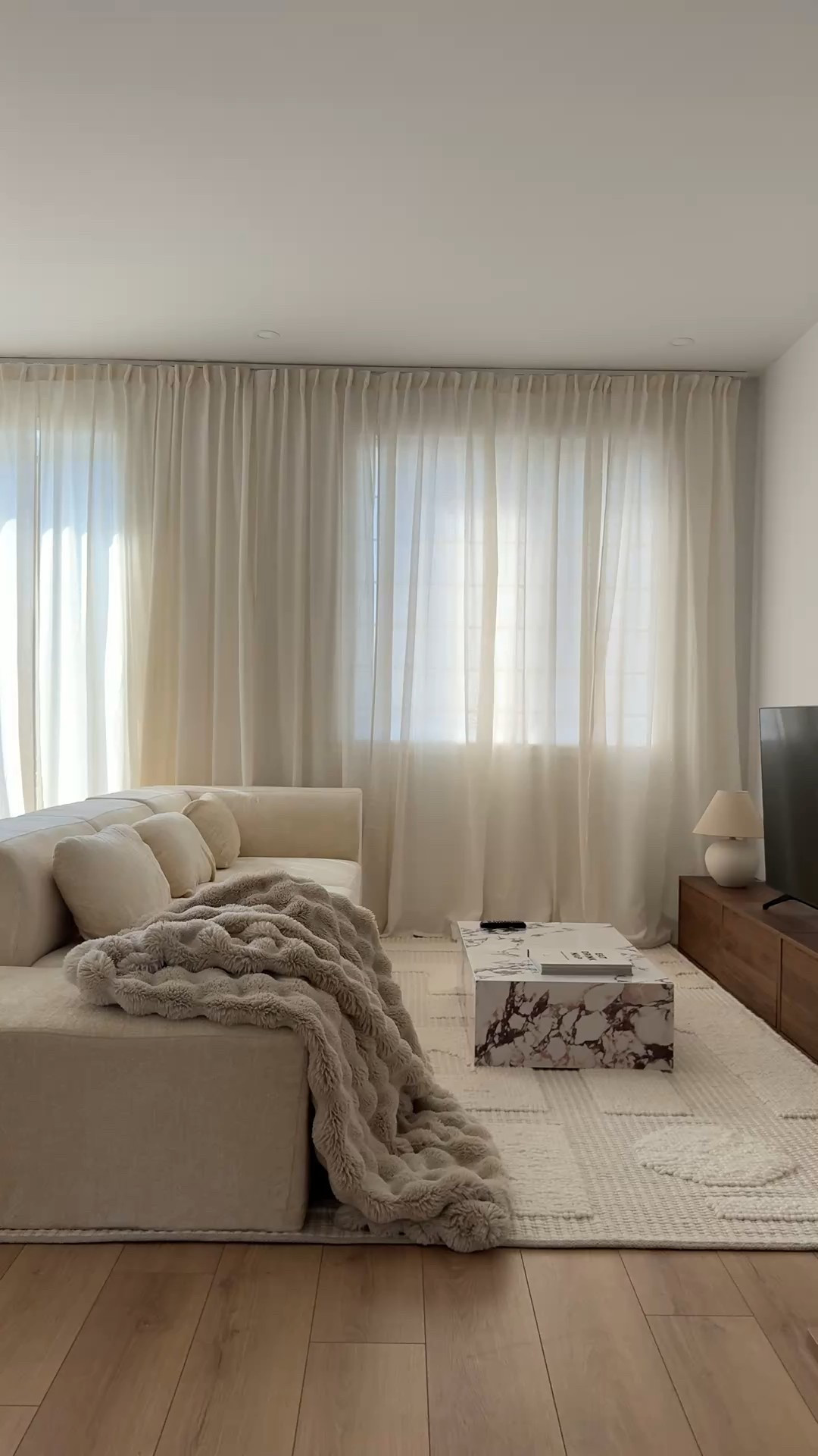 cozy minimalist living room interior 

#LTKHome