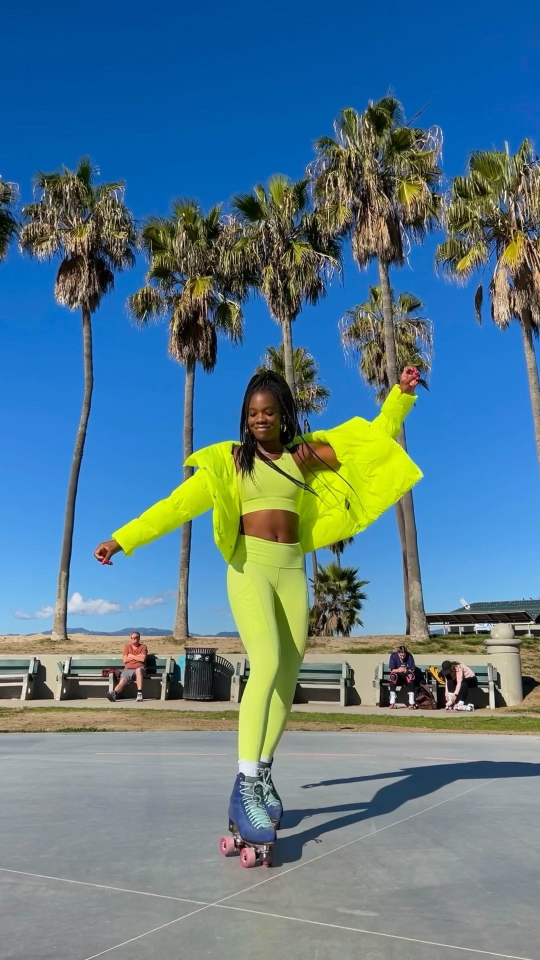 Light up in this workout set! 

#LTKFind #LTKfit #LTKworkwear