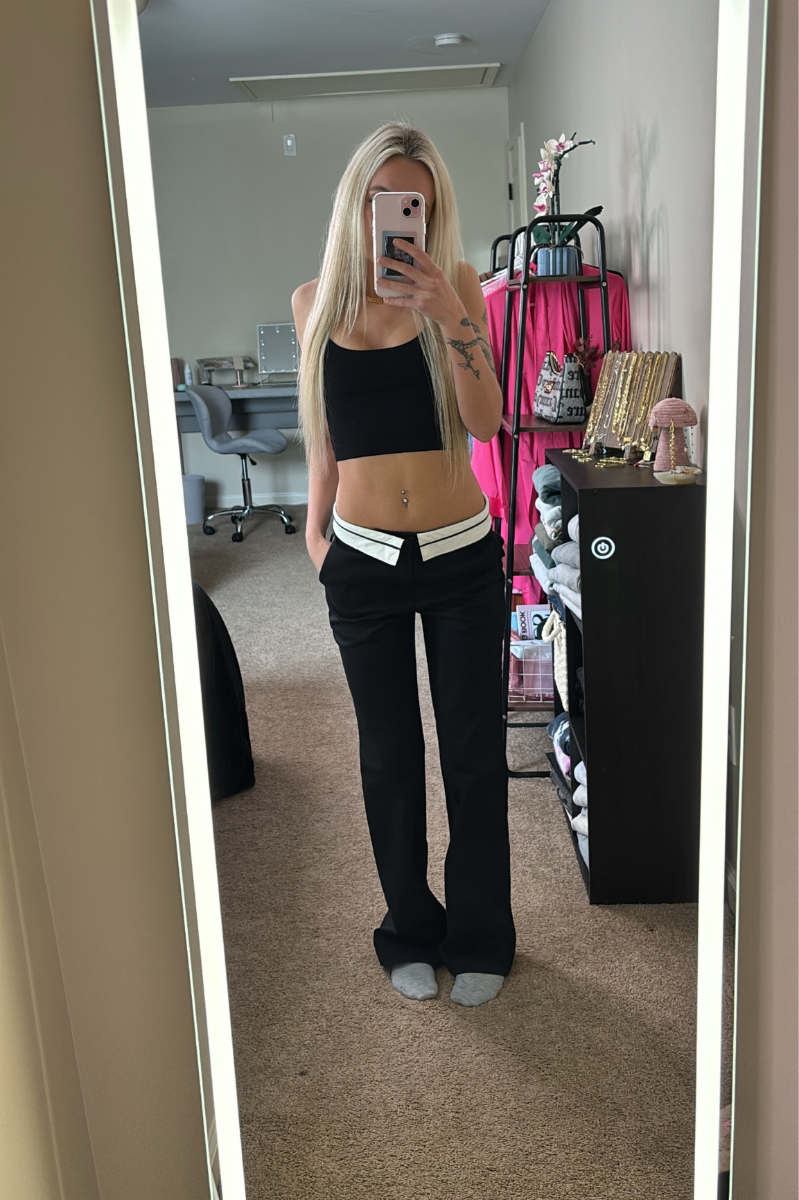 i got these one size up (size: 0) for a “baggier” look ! love them !!

#LTKfindsunder50