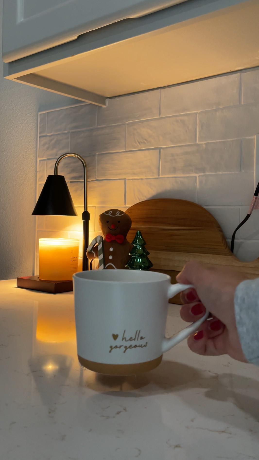 A cozy morning routine sets the stage for a good rest of the day! 😌🙏🏽❤️✨

#LTKselfcare #LTKmorningroutine