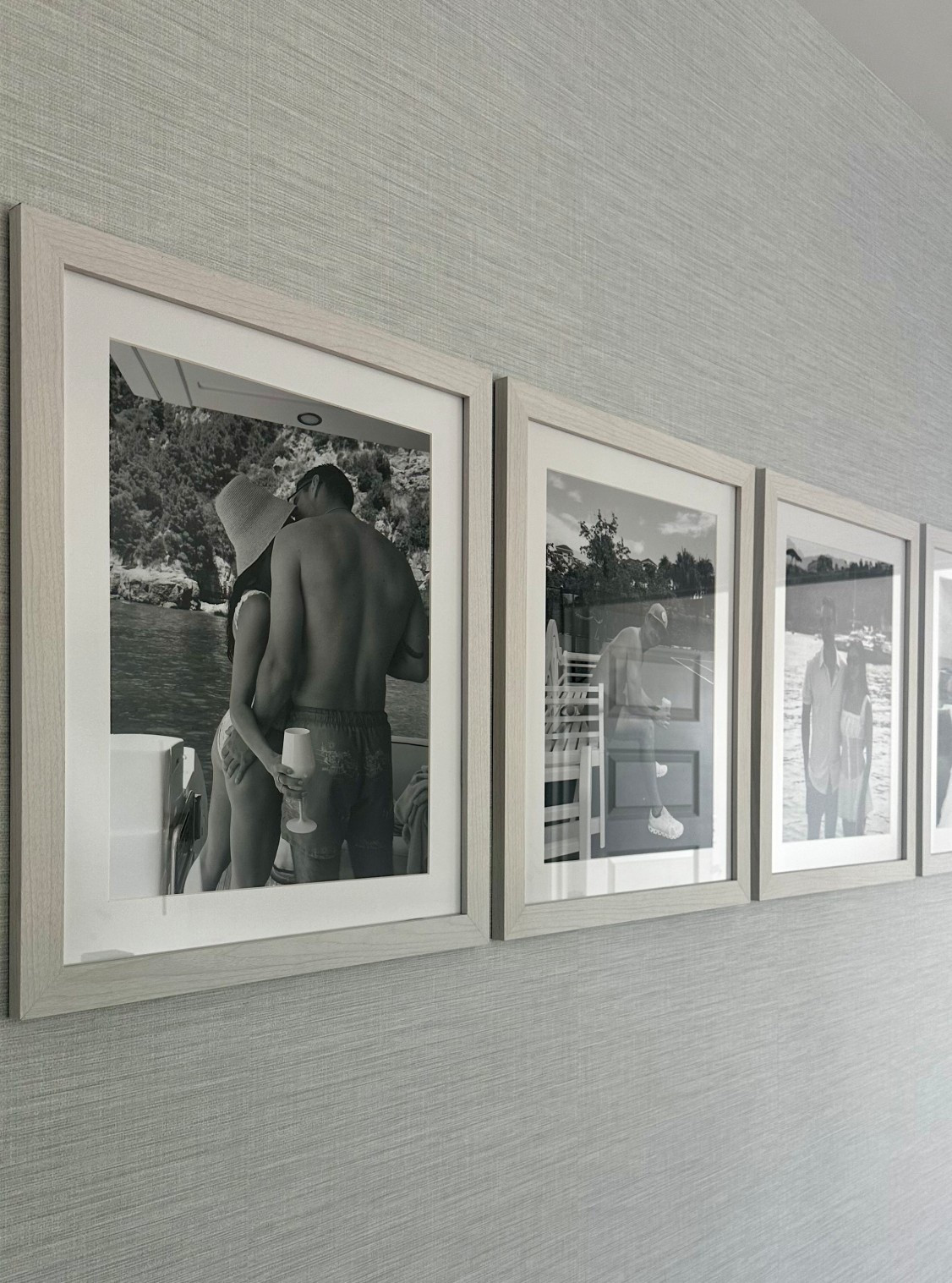 Adding some texture to our hallway landing with some faux grasscloth wallpaper and this large b&w prints 

#LTKFindsUnder100 #LTKHome