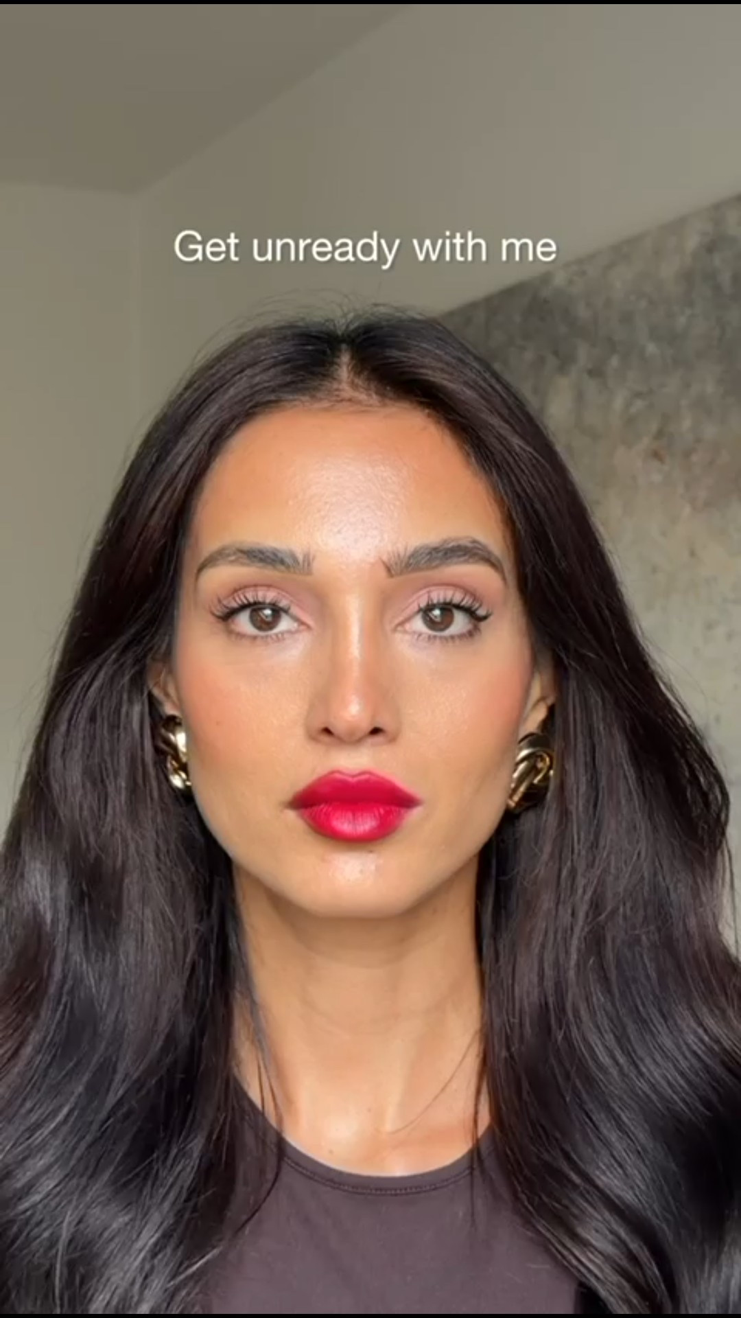 my get unready routine 🤍 20% off on Douglas.com at the moment 🌟

#LTKeurope #LTKbeauty #LTKdeutschland