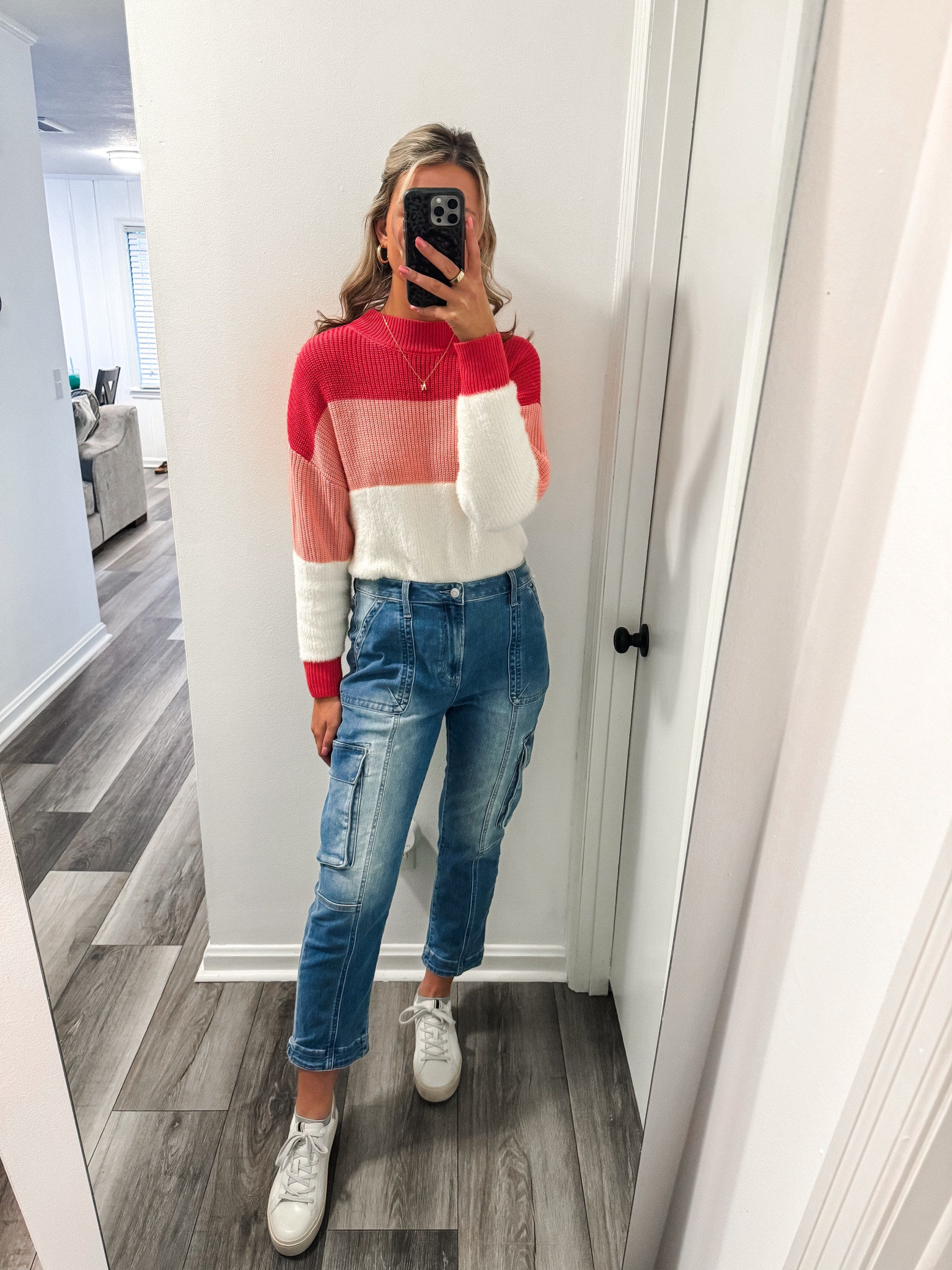 SHEIN sweater! 🩷🩷🩷

#LTKfindsunder50 #LTKSeasonal #LTKmidsize