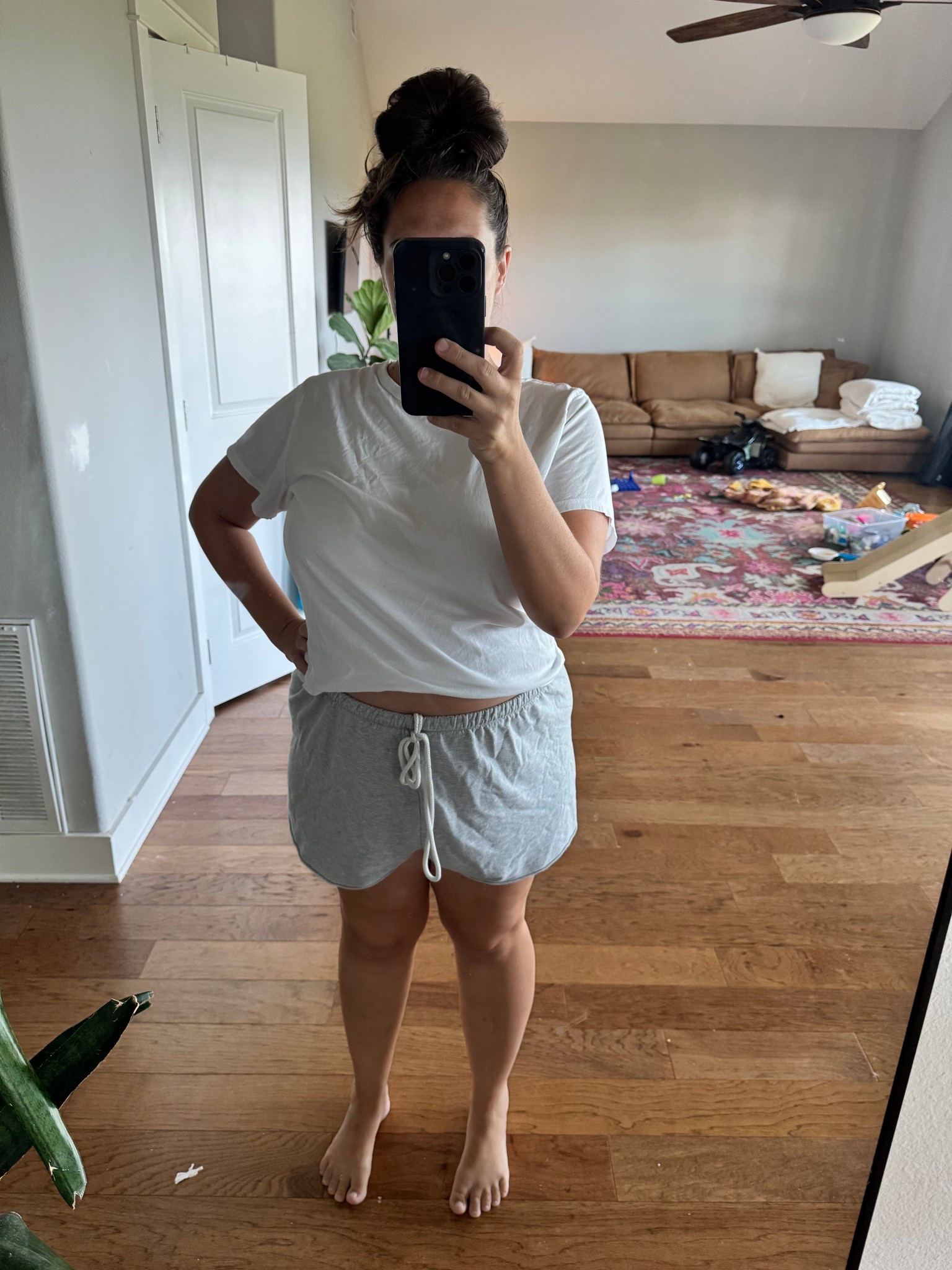 My favorite lounge/cleaning/errand-running outfit!

#LTKMidsize #LTKBump #LTKActive
