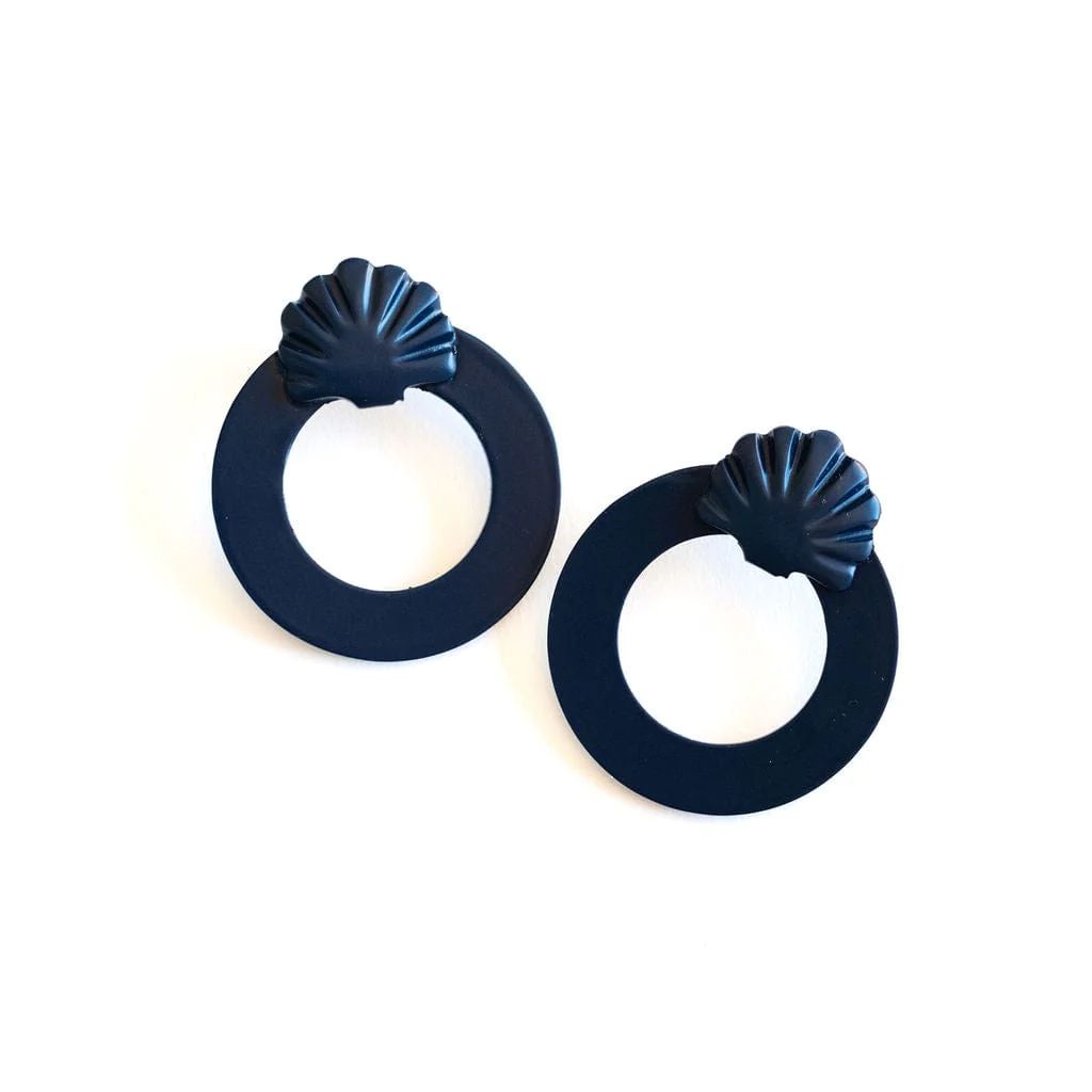 Navy Shell Double Circle Earrings | Sunshine Tienda