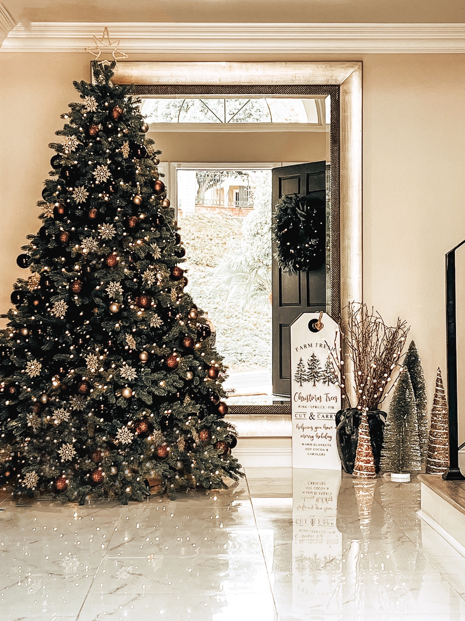 King of CHRISTMAS tree 

#LTKSeasonal #LTKhome #LTKHoliday