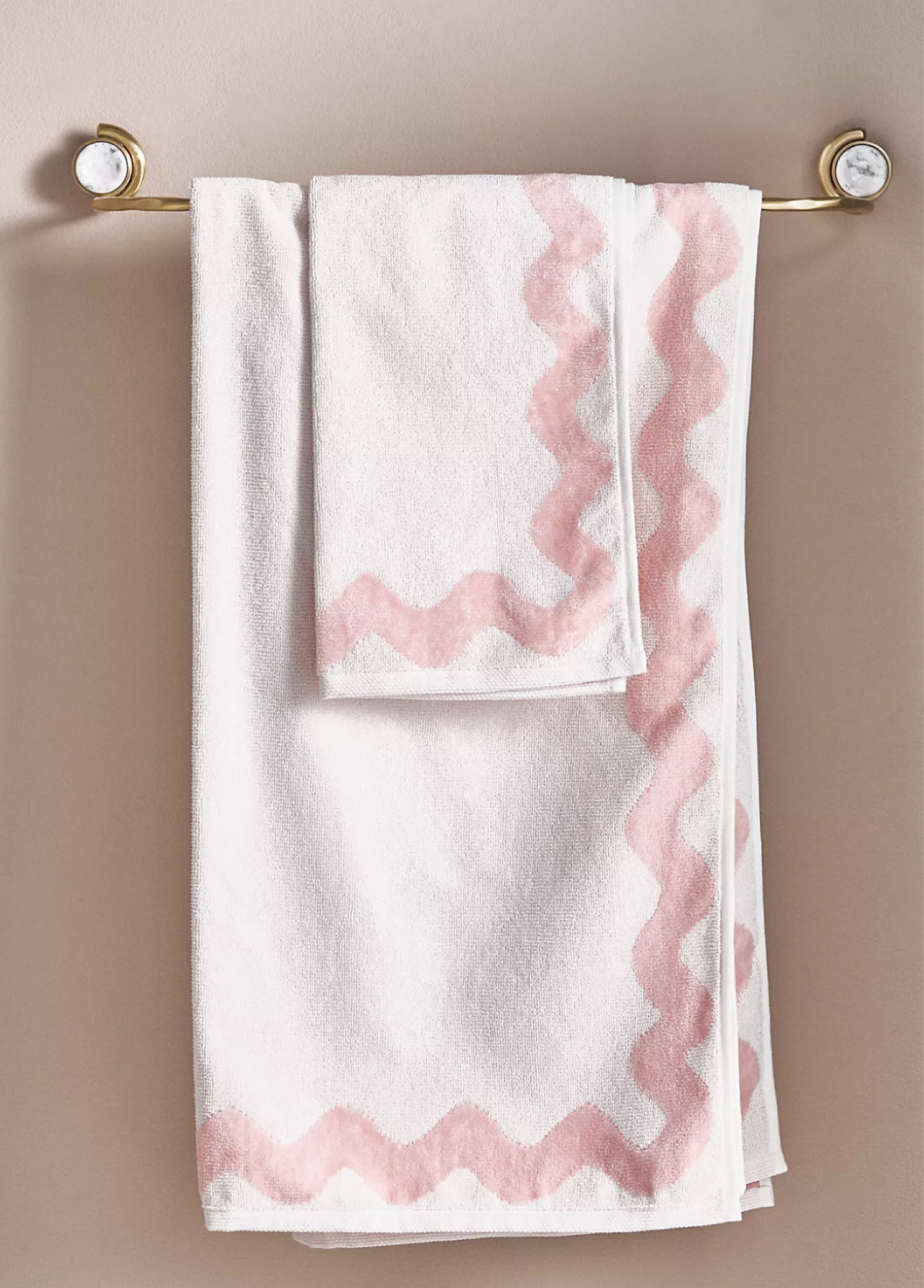 Rendered in plush, incredibly soft cotton, this towel collection brings a wink of charm to your home spa with its scalloped velour border.

Set of six includes two bath towels, two hand towels, and two washcloths!!

✅🤩 100% cotton
✅😍 Responsibly made: This product was tested for harmful substances and certified according to OEKO-TEX® standards.

Hand Towel: 30"L, 16"W
Bath Towel: 54"L, 30"W
Washcloth: 12"L, 12"W
Bath Sheet: 70"L, 35"W

#LTKHome #LTKGiftGuide #LTKFindsUnder50