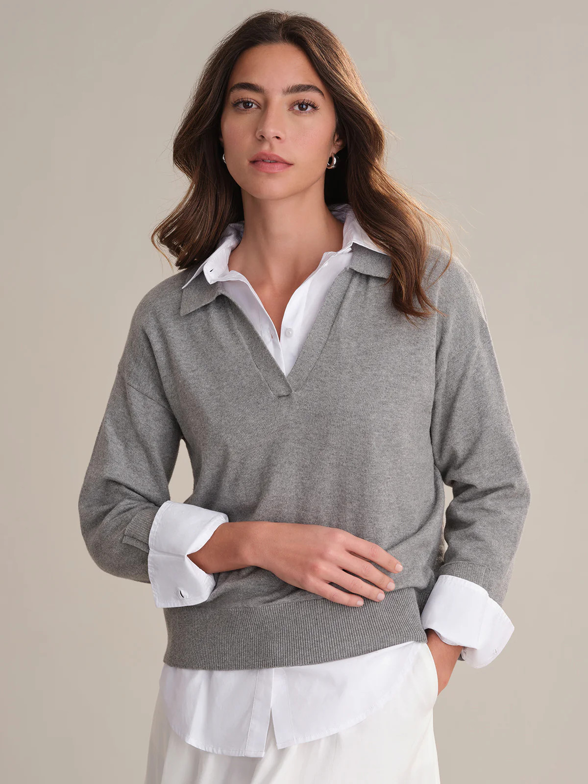 Maddi: V-Neck Collar Cotton Pullover | 525 America