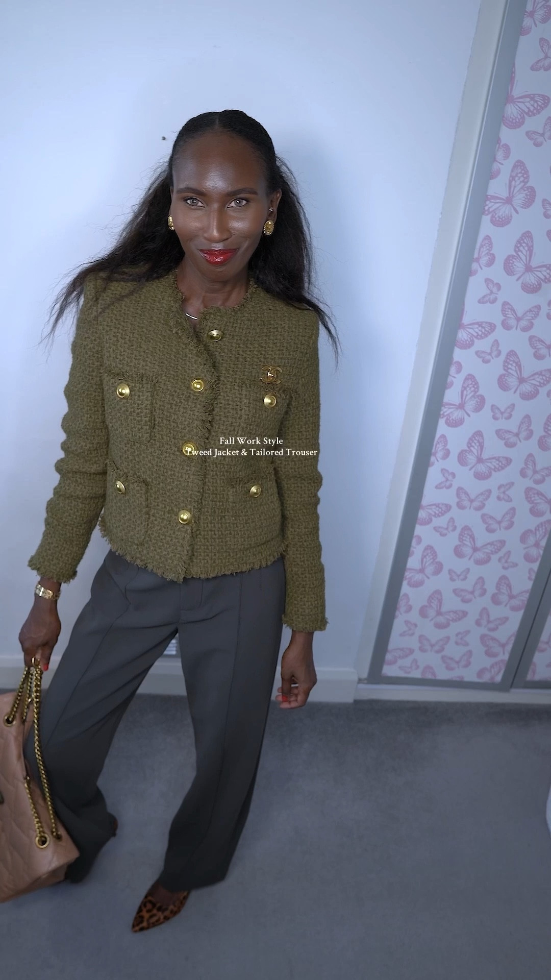 Fall workwear style - Tweed jacket + Tailored trouser.
Not a fan of tailored trouser, swap for dark denim 


Workwear style, office looks, what to wear to the office, tweed jacket 

#LTKworkwear #LTKstyletip #LTKautumn