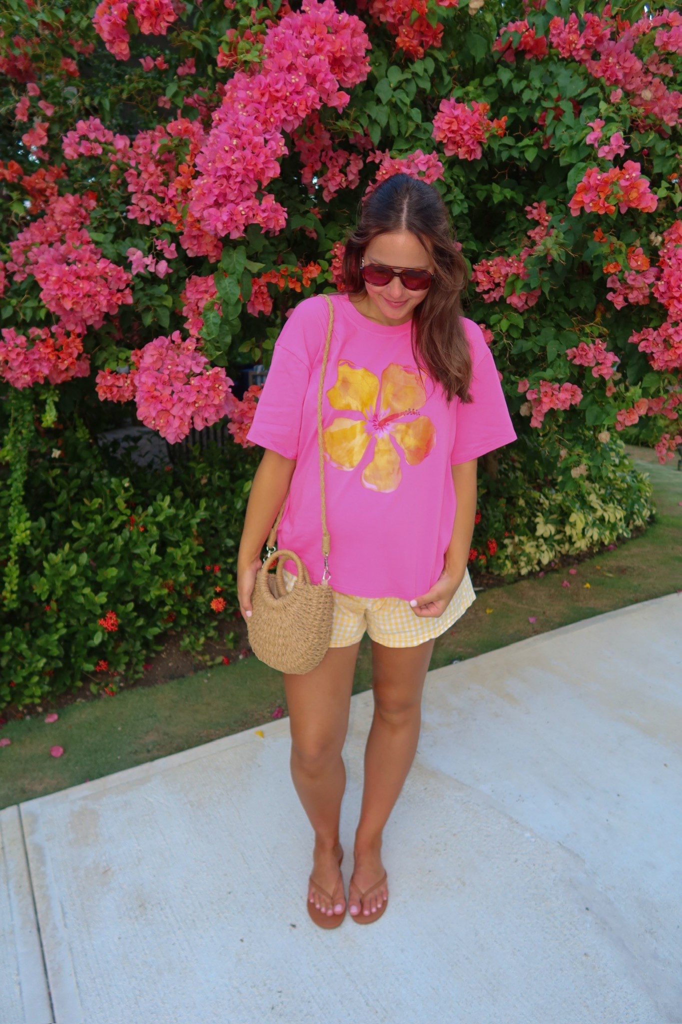 My morning vacation look! I love oversized tropical tees like these 🌺🌴

#LTKStyleTip #LTKSeasonal #LTKFindsUnder100
