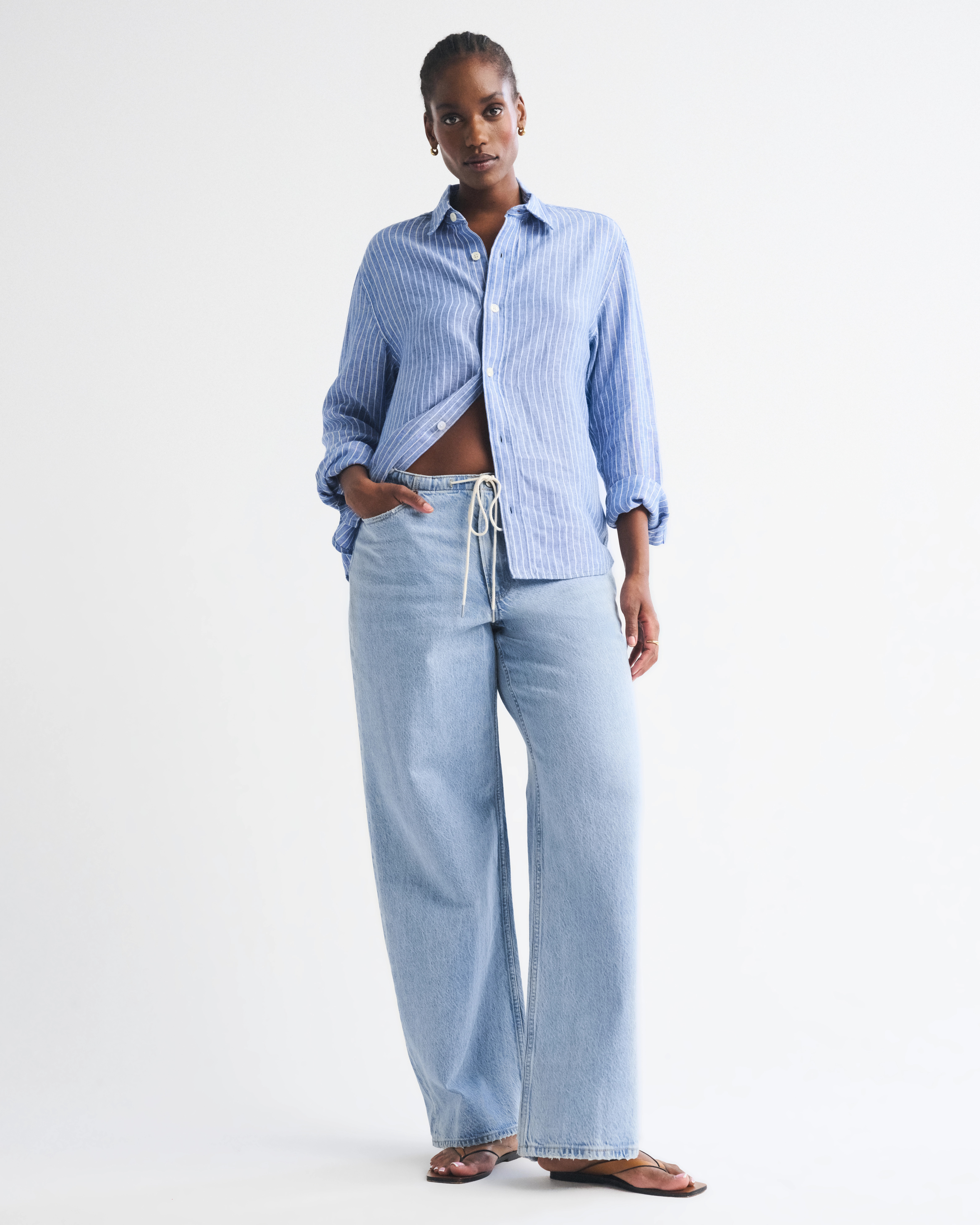 Curve Love Low Rise Ultra Loose Drawstring Jean | Abercrombie & Fitch (US)