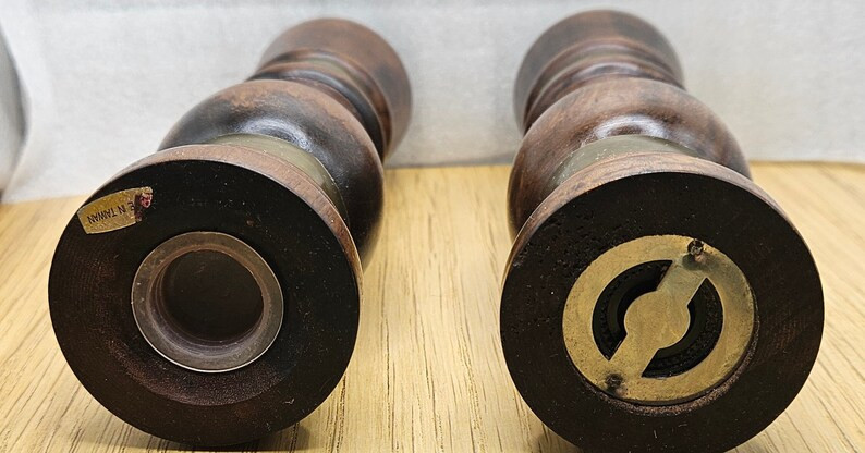 Vintage NIB Walnut Wood & Brass Salt and Pepper Mill Grinders Mid Century Modernc4/27 - Etsy | Etsy (US)