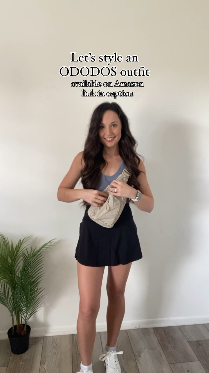 ODODOS Amazon activewear
Wearing size small
Bag has so many pockets 
Super soft material 

#LTKGiftGuide #LTKMostLoved #LTKfitness