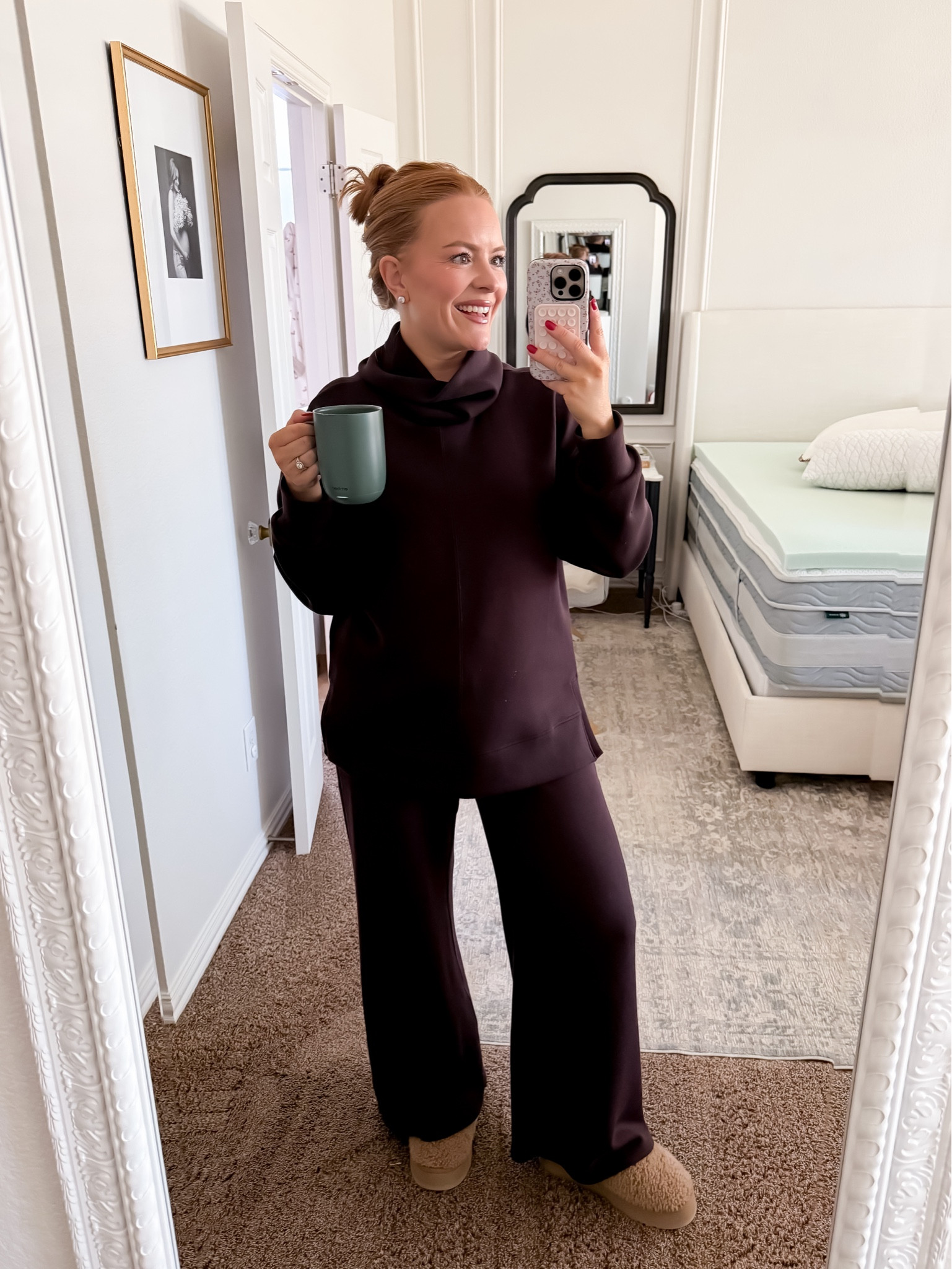 The kind of set moms actually wear all day ☕️
This cozy matching set is soft, comfortable, and ideal for real life — mornings at home, quick errands, and long days. It’s one of those throw-on-and-go outfits that makes getting dressed so much easier.

If you’re building a practical mom wardrobe, this set is a staple. Linked on LTK.