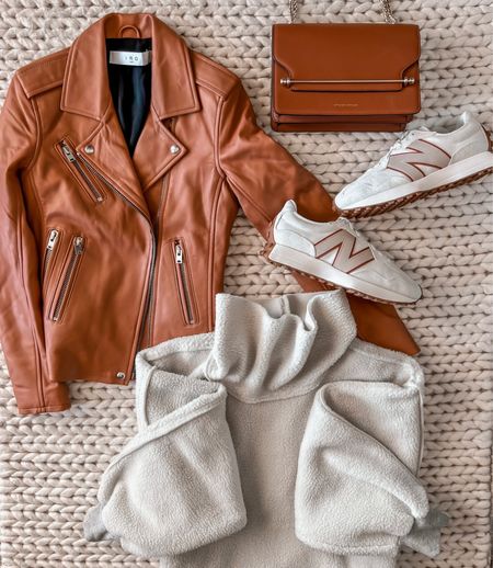 Leather jacket fall outfit
New Balance sneakers
Fleece top
Winter fashion
#LTKshoecrush #LTKSeasonal #LTKunder100 #LTKitbag