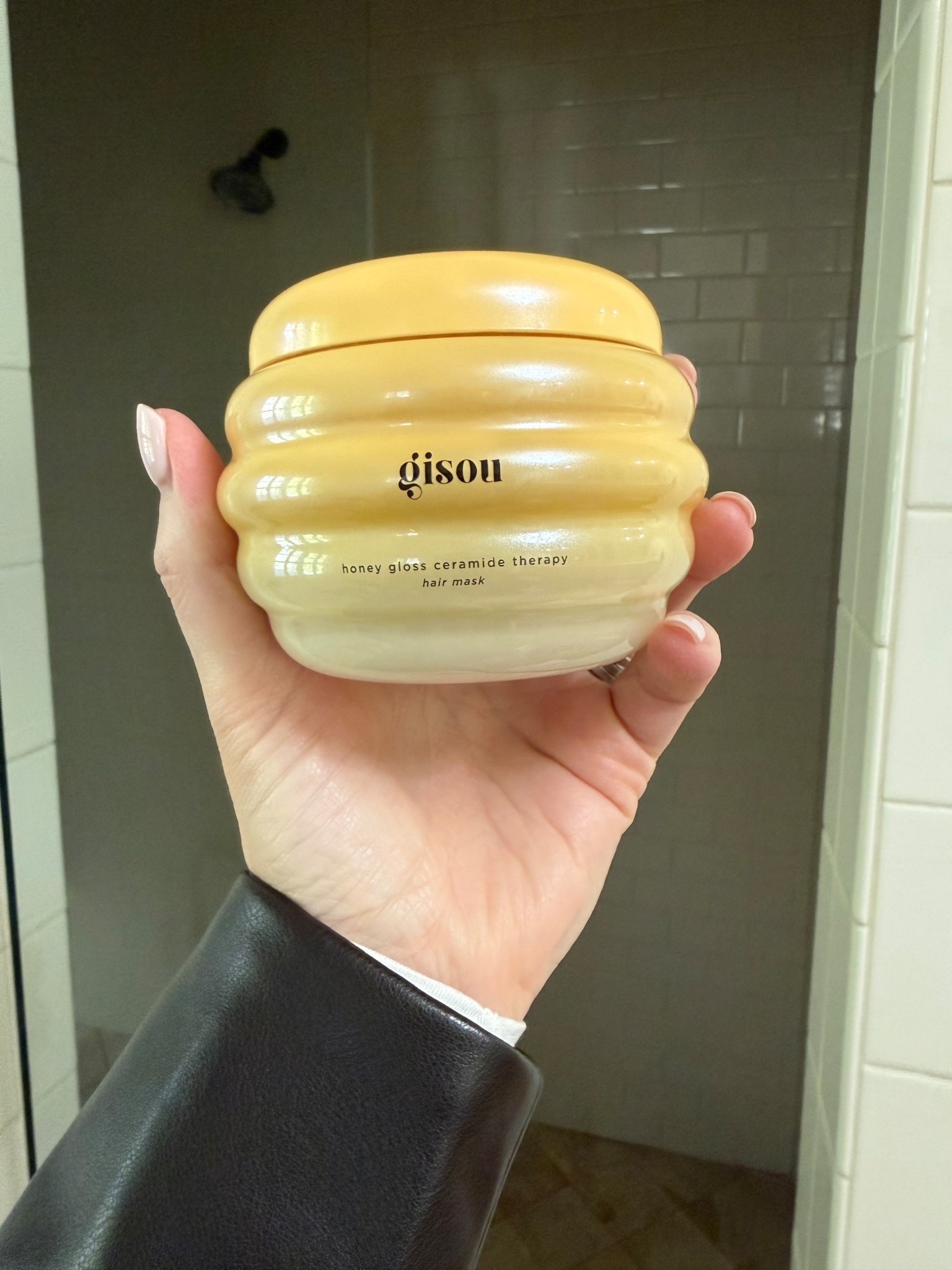 #sephorapartner - If you’re looking to finalize your gifting or still need some great beauty stocking stuffers, @Sephora is your place! From 12/5 to 12/14 only, they are offering a single-use code SAVEGIFTS for 20% off your whole cart! This is the last big promo for the year, so take advantage and save on Gifts for Everyone! 
Get 20% off your purchase, plus 30% off all Sephora Collection products
The 20% offer is 1X use – make the most of it!
Available in store, online, and at Sephora at Kohl’s!
Plus, Beauty Insider members only can get free same-day delivery with code QUICKGIFTS. 