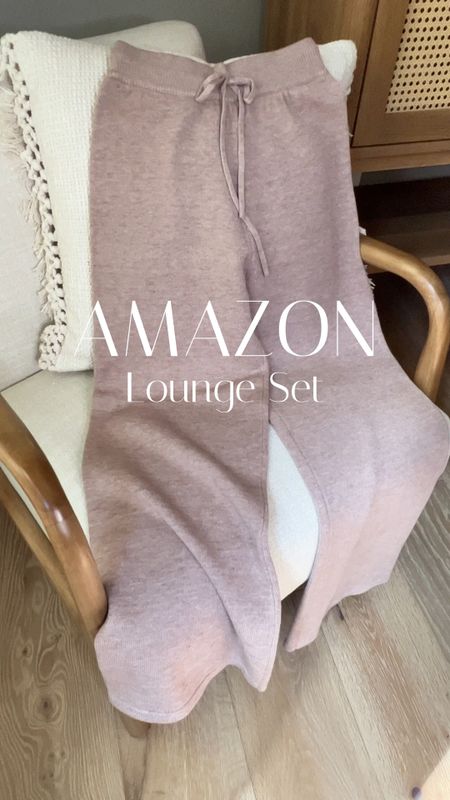 This lounge set is incredible! It’s a heavier sweater set and so comfy yet chic I’d wear the sweater out with jeans
Sz small color camel
Ugg slippers tts
#ltku

#LTKstyletip #LTKSeasonal #LTKHoliday