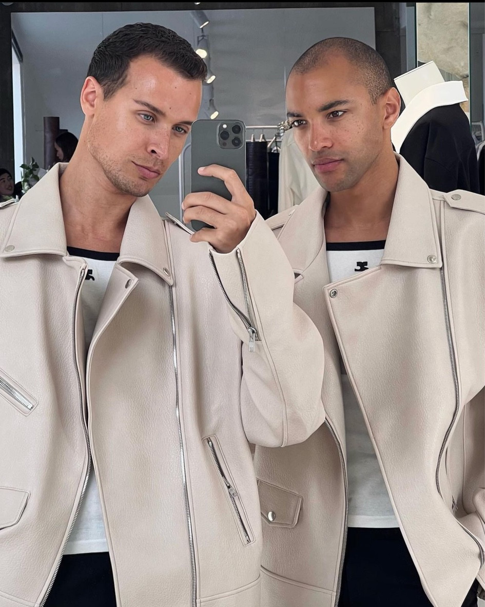 Courrèges 

veste à zip, veste beige, logo match zipped jacket, débardeur logo Courrèges, débardeur blanc 

#LTKmens #LTKeurope #LTKstyletip