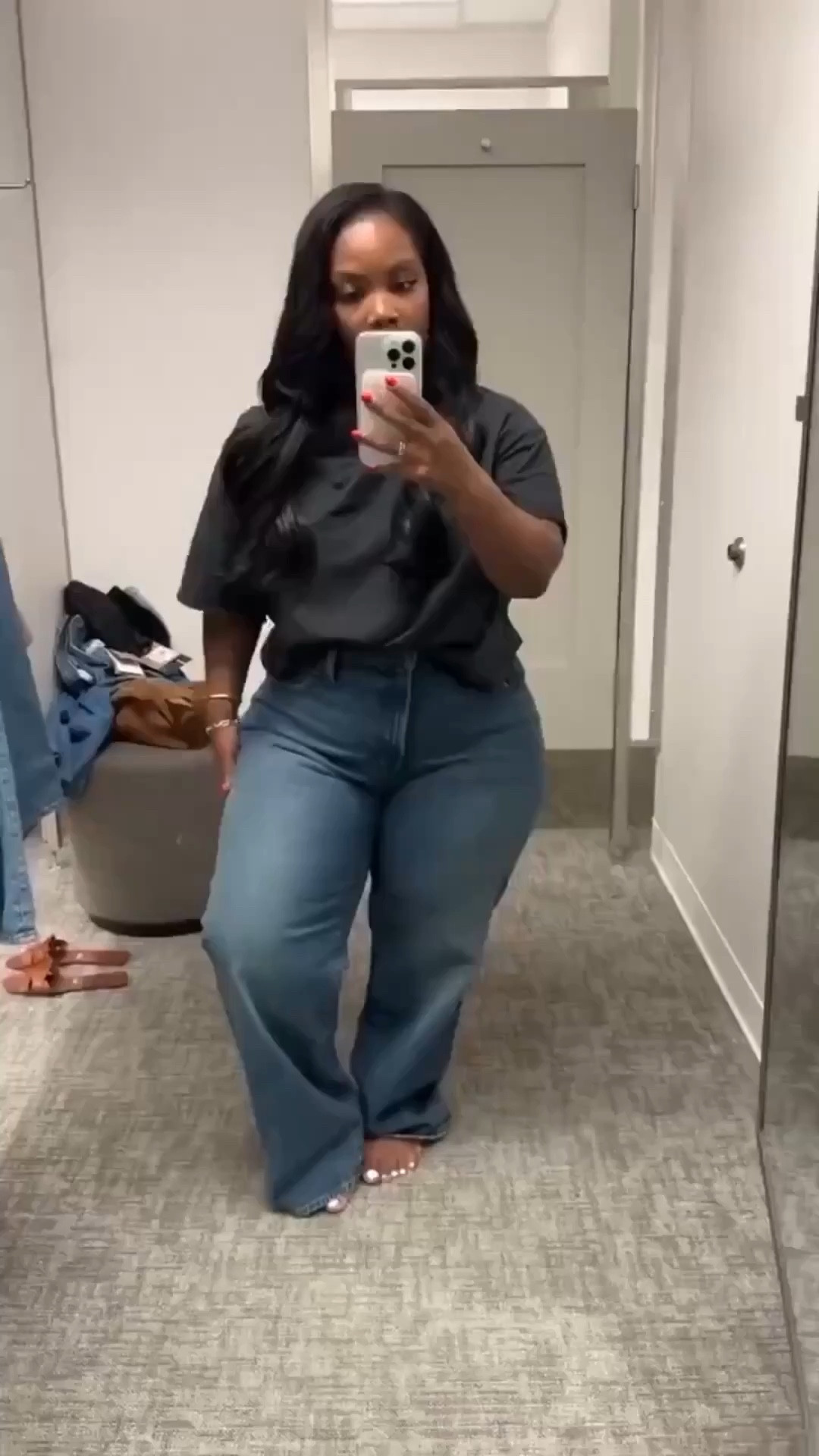 Obsessed with these baggy jeans and they’re 45% off 🤎 

Curvy girl fashion, jeans, winter denim, fall outfits, Nordstrom sale, Emmy petit 

#LTKSaleAlert #LTKPetite #LTKMidsize