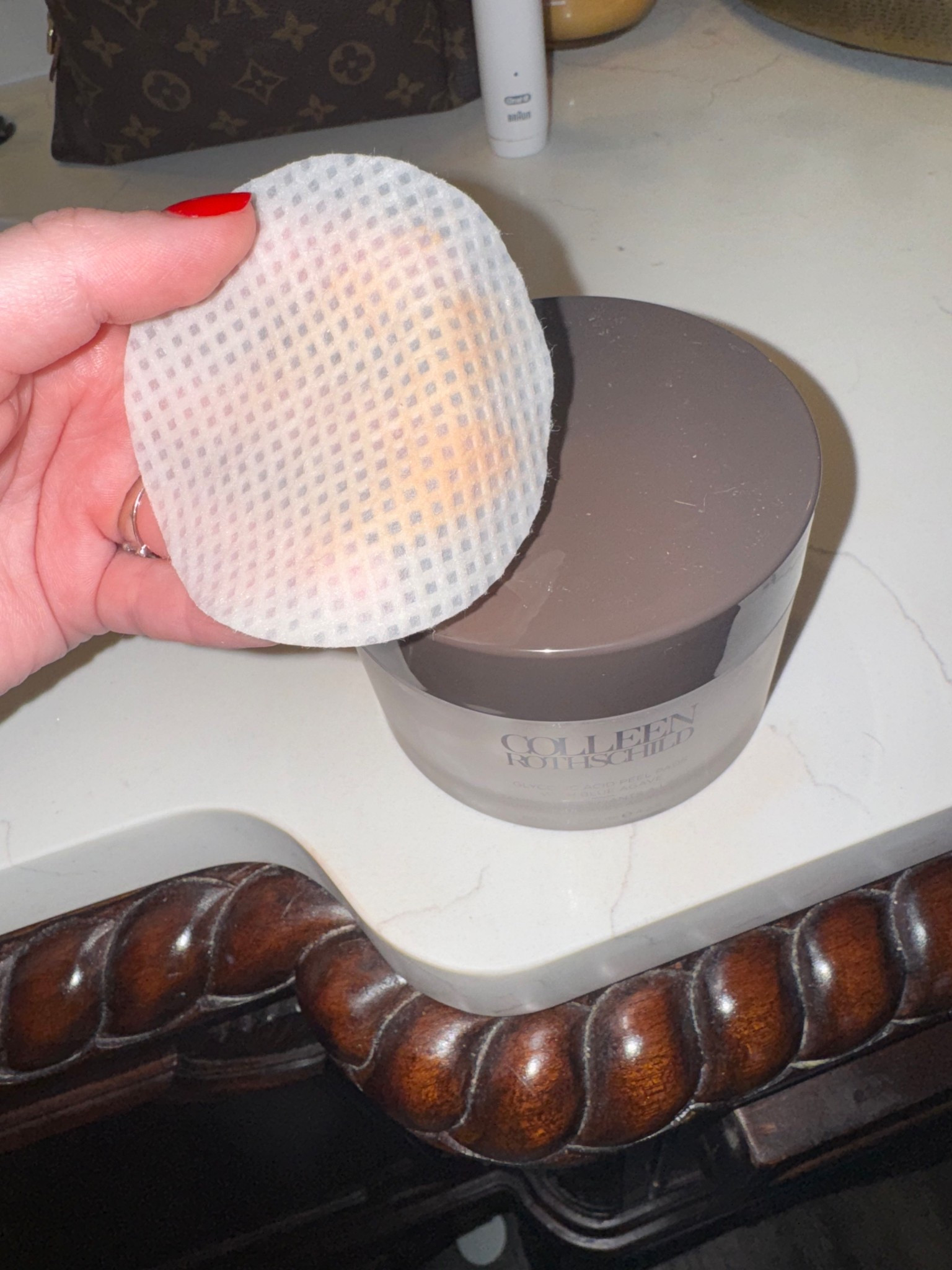 Truly our favorite exfoliating pads! Use code DOUBLESHOT20! for 20% off @ColleenRothschild products! #CRPartner 