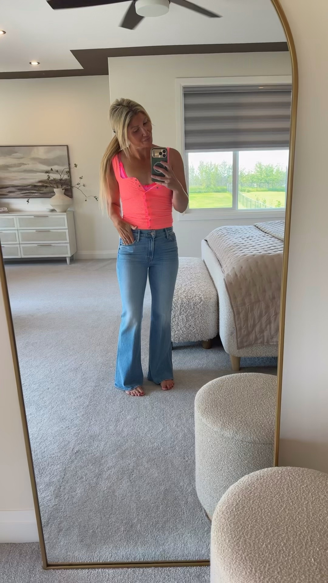 Mother jeans 😍 worth the splurge I’m wearing size 27 in jeans 👖 Xs in bralette and med/large in tank. Size down in down.. this one’s big one me

#LTKcanada #LTKsummer #LTKjeans