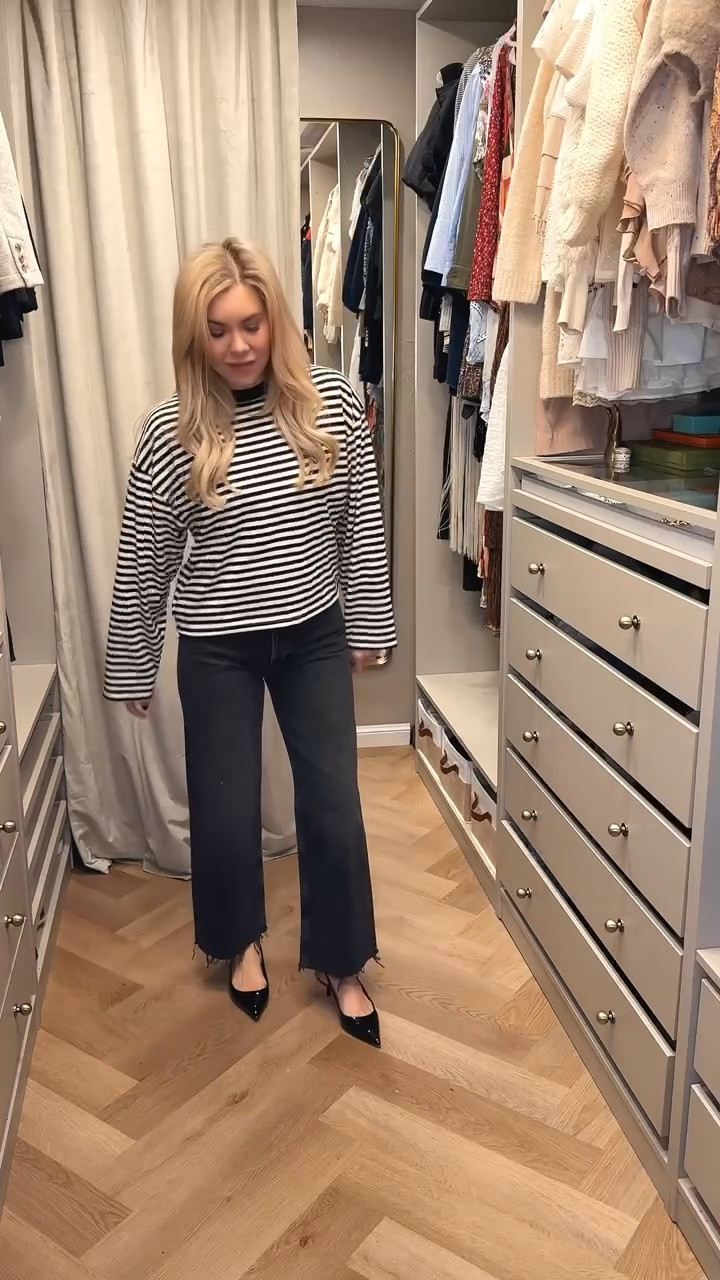 Stripe top
Mother jeans - fit TTS
Styling jeans 
White jeans 

#LTKdayinmylife #LTKgrwm #LTKootd