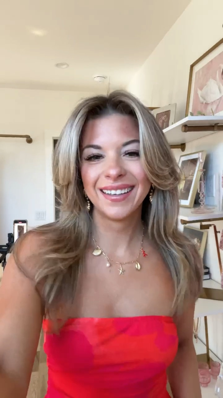 Summer strapless destination travel beach dress shell earrings and necklace dibs body shimmer and loving tan self tanner 

Dibs code: Emerson [unbothered bronze]
Loving tan code: Emersonlt 

#LTKBeauty #LTKFindsUnder100 #LTKStyleTip