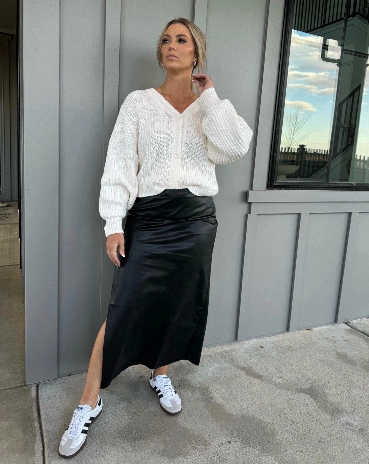 Fall outfit! 

Leather skirt
Cardigan
Sambas


#LTKMidsize #LTKOver40 #LTKootd