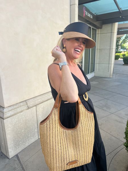 Eric Jarvis 

The Straw hat and Bag you need this Summer✔️

I’ve been using with every summer outfit and the hats been seeing alot of pool & lake days



#LTKStyleTip #LTKSwim #LTKItBag