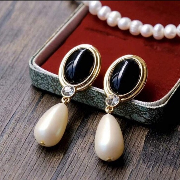 Elegant Black and White Pearl Drop Earrings | Poshmark