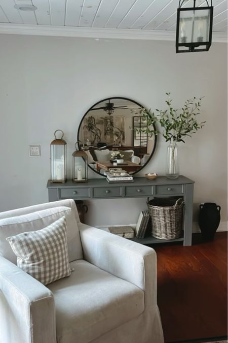 Console table decor! 
Affordable home decor 

#LTKhome #LTKstyletip #LTKFind
