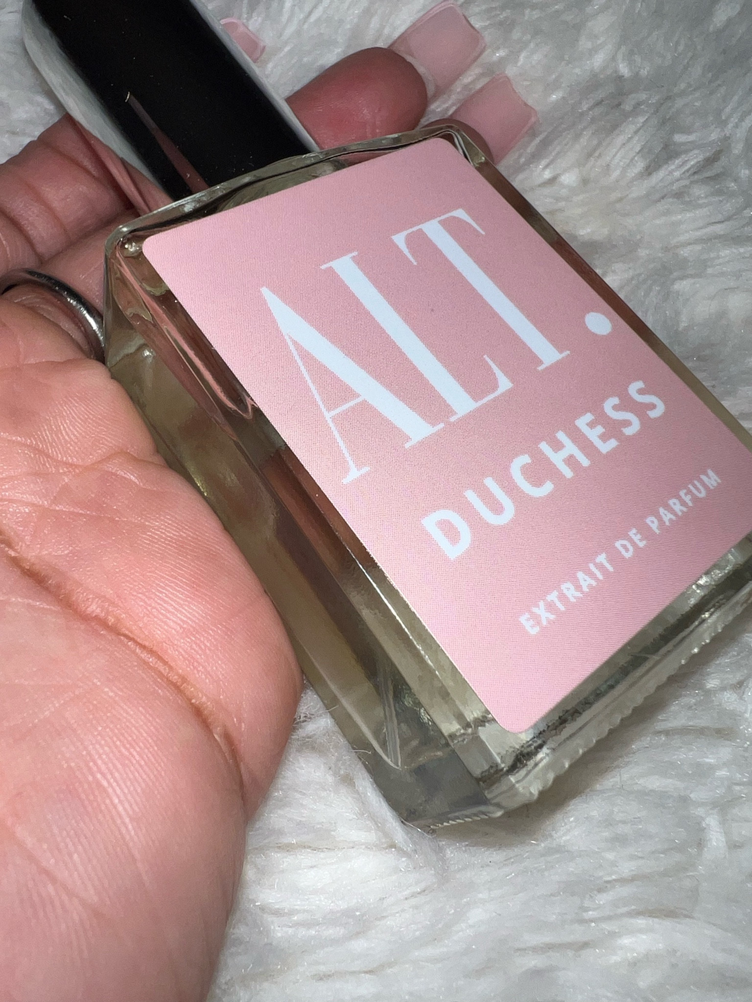 Lovers Day Flirting w/scents✨💗
Scent Longevity 8.5 
Layer with a clean light fragrance moisturizer 

#LTKGiftGuide #LTKplussize #LTKbeauty