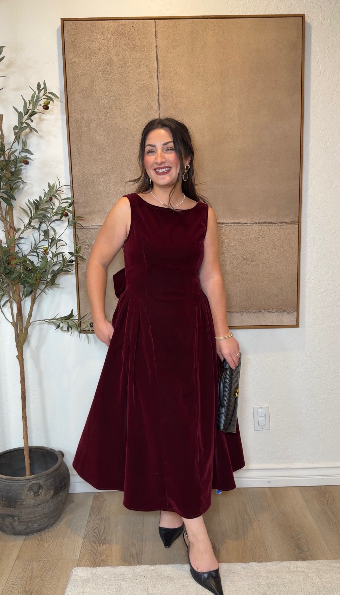 Elegant velvet dress! Size small (5'0" 140lbs)


#LTKHoliday #LTKFindsUnder100 #LTKPetite