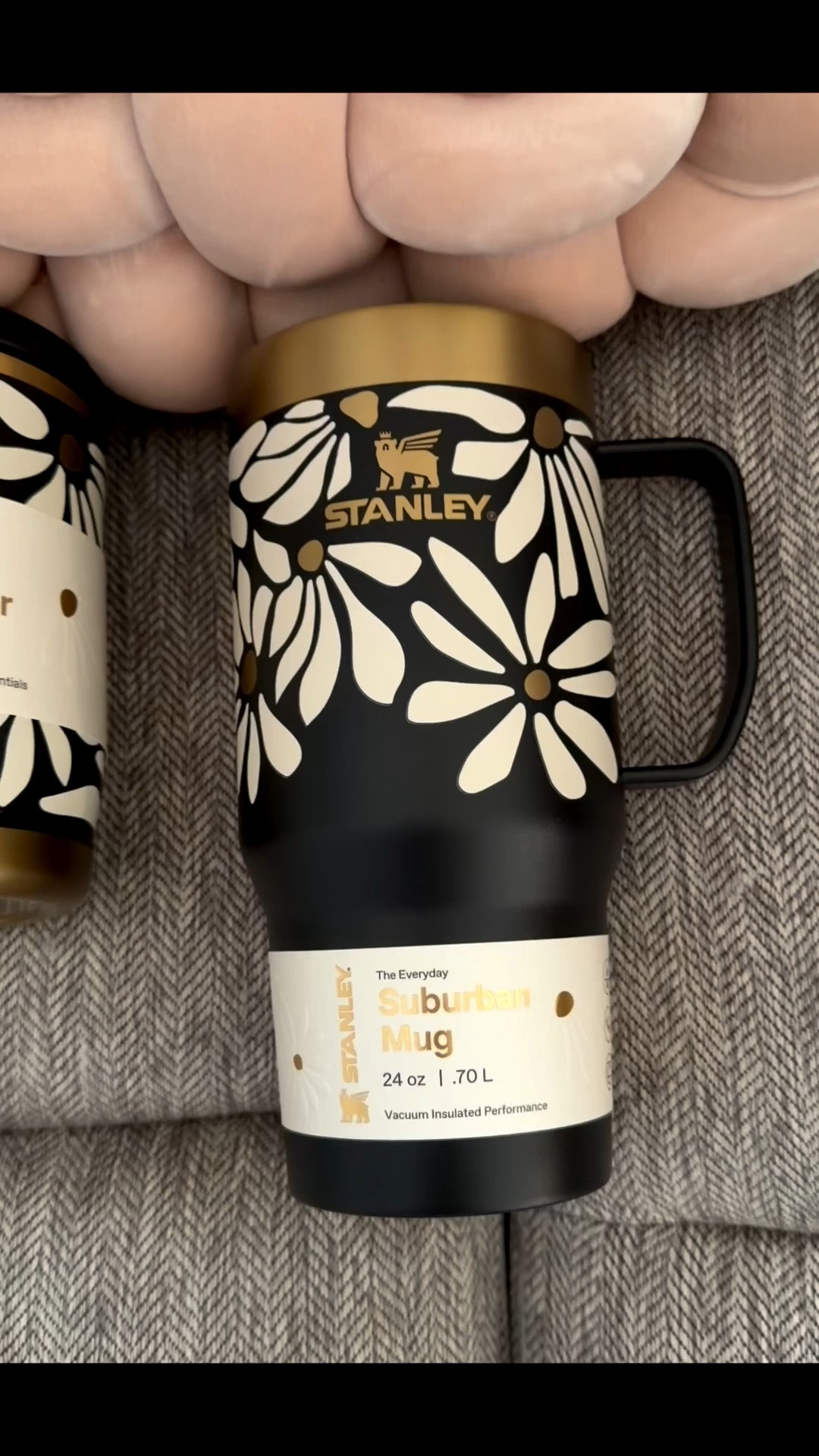 Stanley 
I’m loving this entire collection from Stanley!

Adventure To-Go Food Jar | 18 OZ
The Everyday Suburban Mug | 24 OZ

#LTKmomlife #LTKTravel #LTKWorkwear