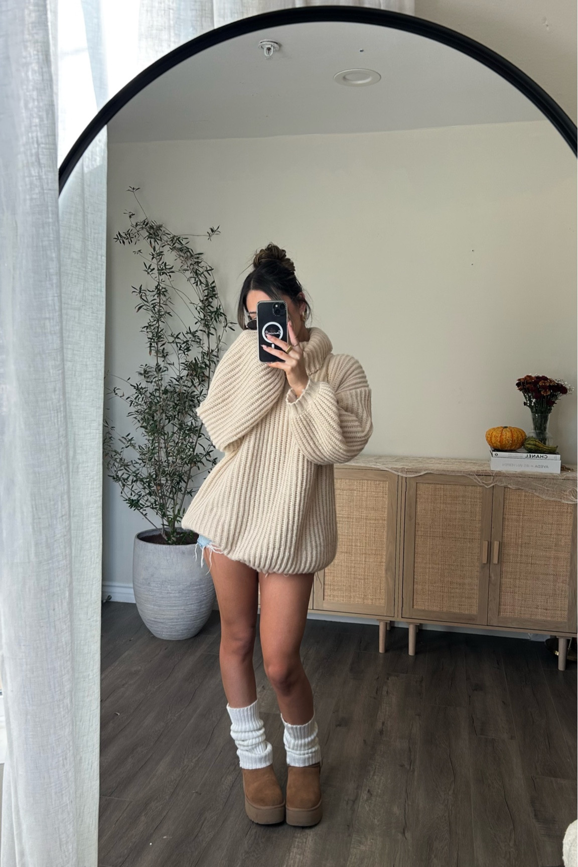 Oversized cream turtle neck size small

#LTKstyletip #LTKfindsunder100