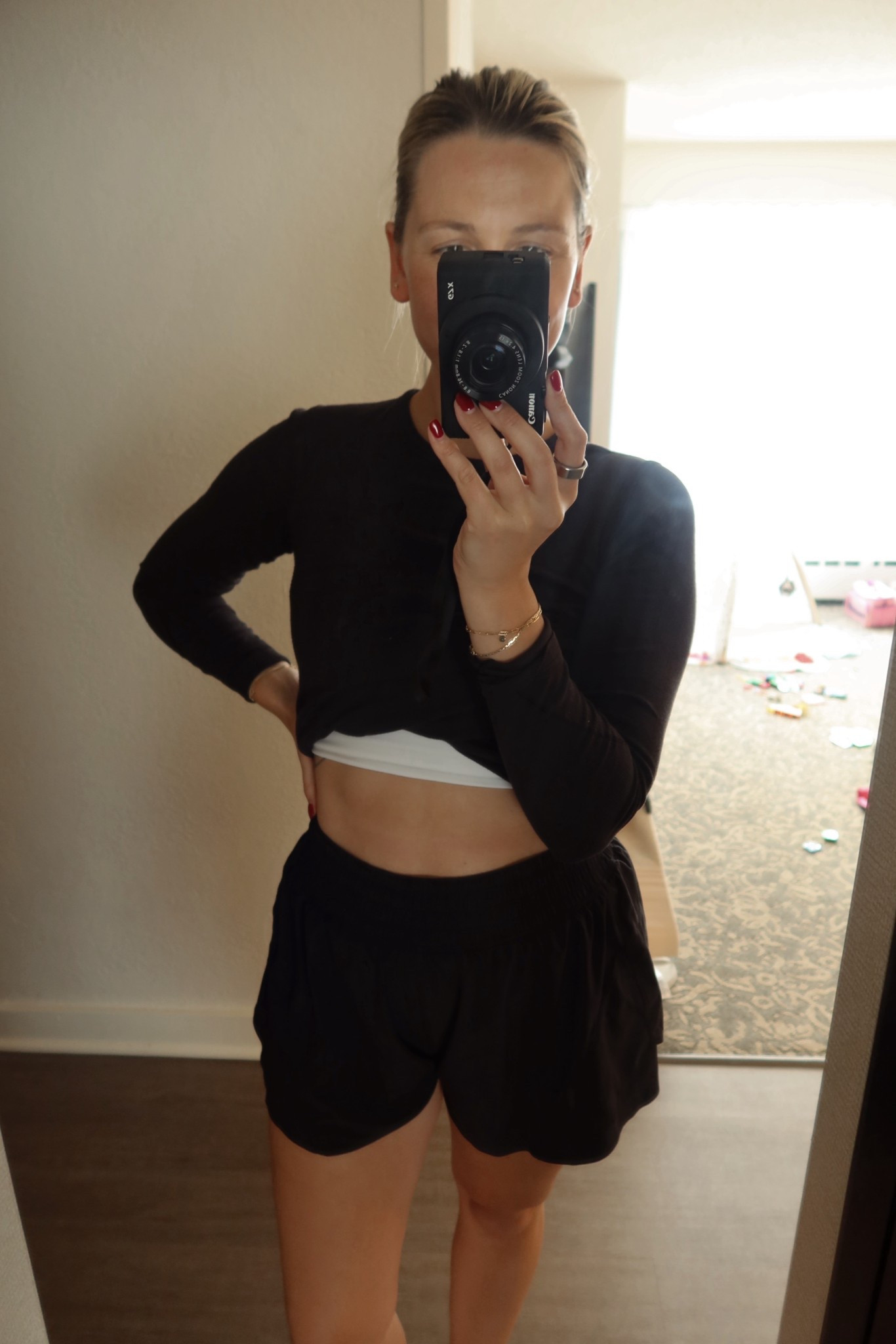 Today’s OOTD for the park as we soak in these final warm days in chi town. perfect fit for all you breastfeeding mamas! 
#5monthspp

#LTKFamily #LTKActive