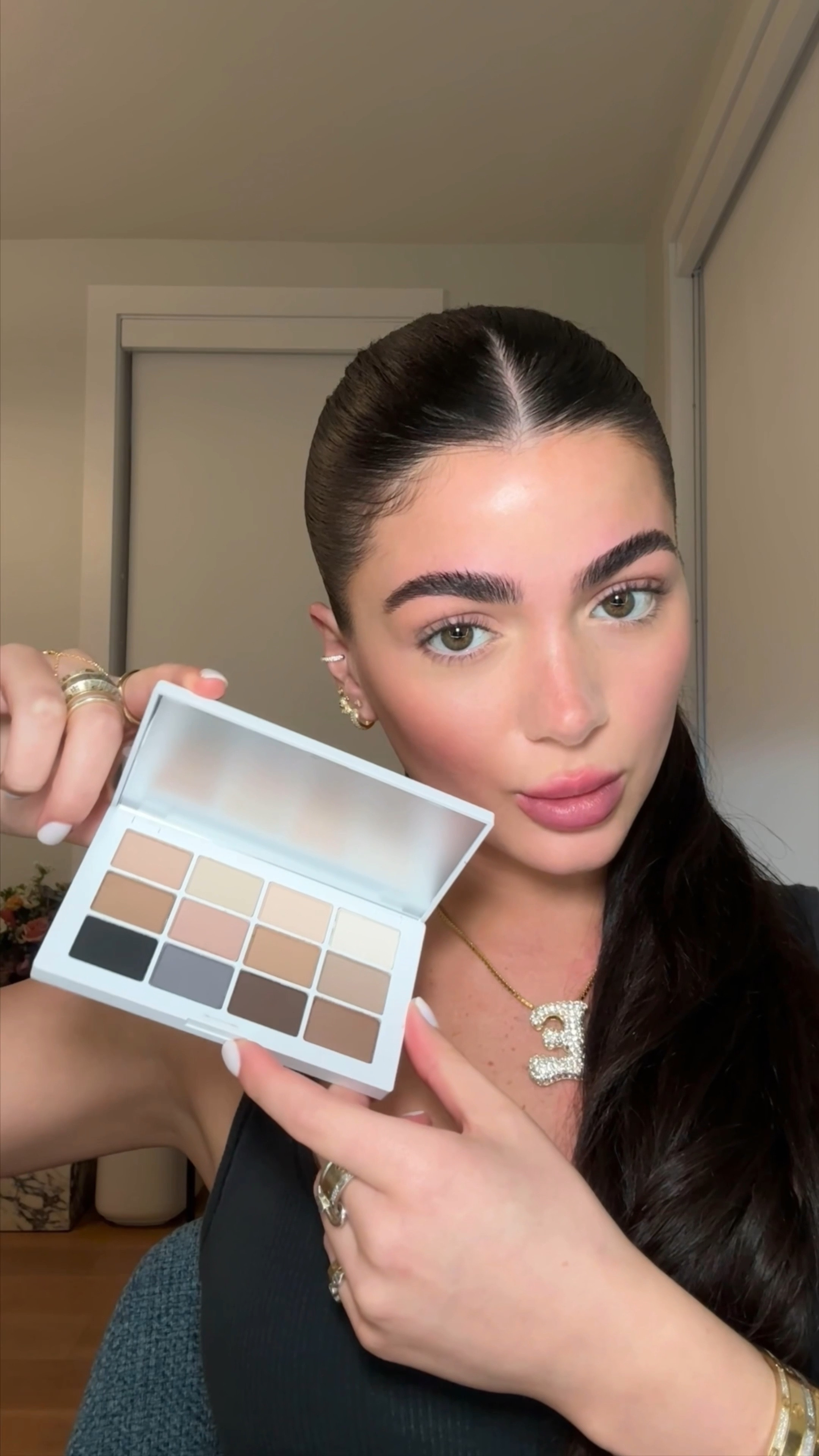 GRWM 🤎✨ #makeup #beauty

#LTKVideo #LTKStyleTip #LTKBeauty