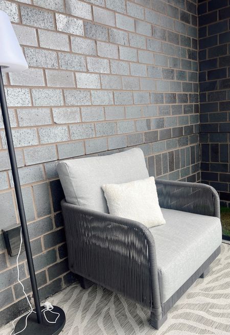 My balcony set up!

Outdoor gray rattan chair from wayfair
Zebra outdoor rug
Outdoor floor lamp 


#LTKsalealert #LTKhome #LTKunder100