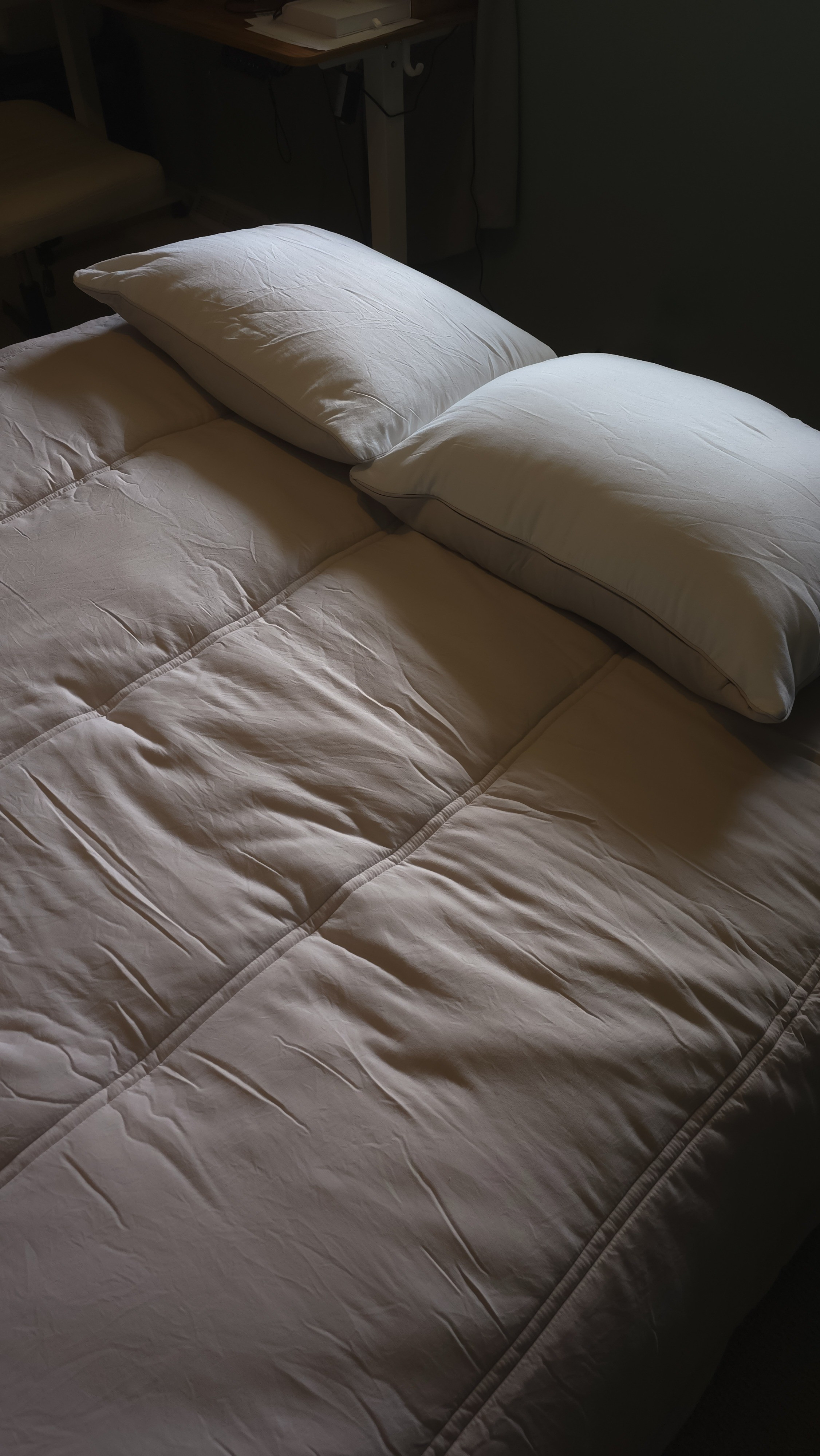 super soft reversible bedding from lush decor ☁️ use BRYNN for 25% off! this is the white/neutral color but it comes in two other colors. 

#LTKHome #LTKSaleAlert #LTKFamily