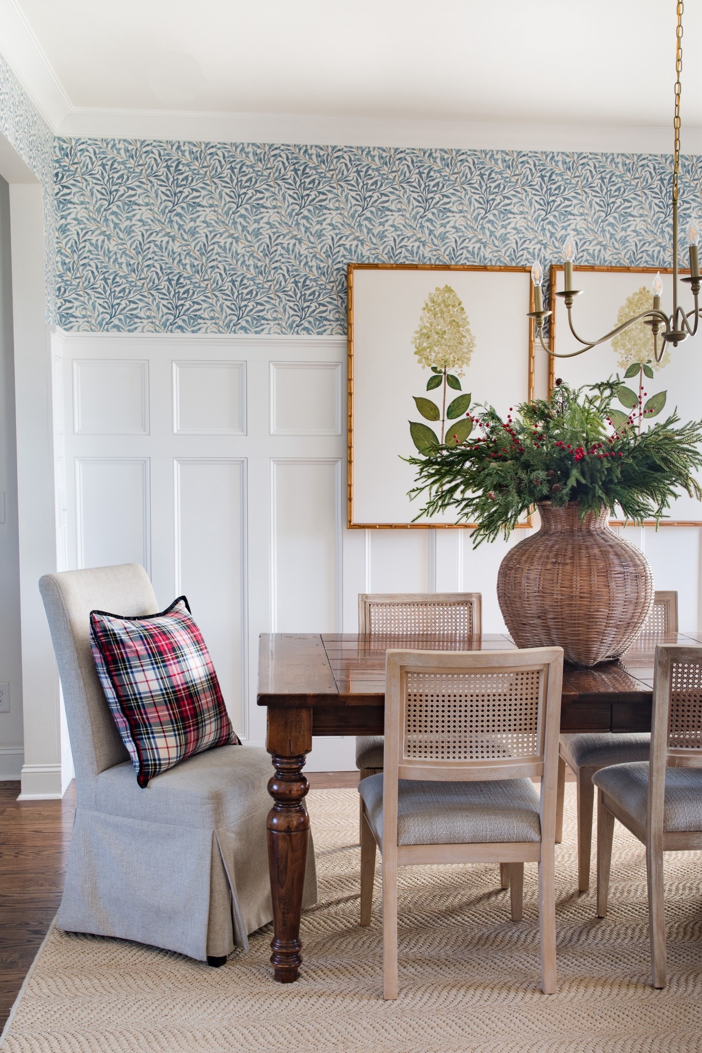 Christmas touches in the Dining room

#LTKSeasonal #LTKHoliday #LTKHome