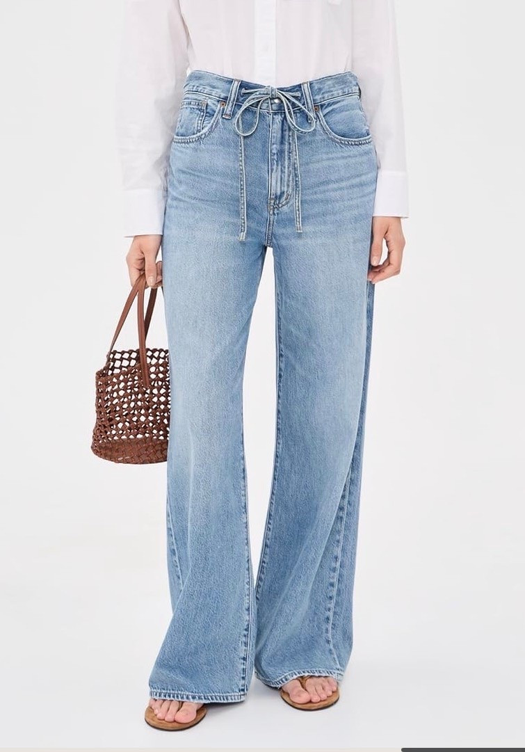 Baggy jeans

#LTKootd #LTKdayinmylife