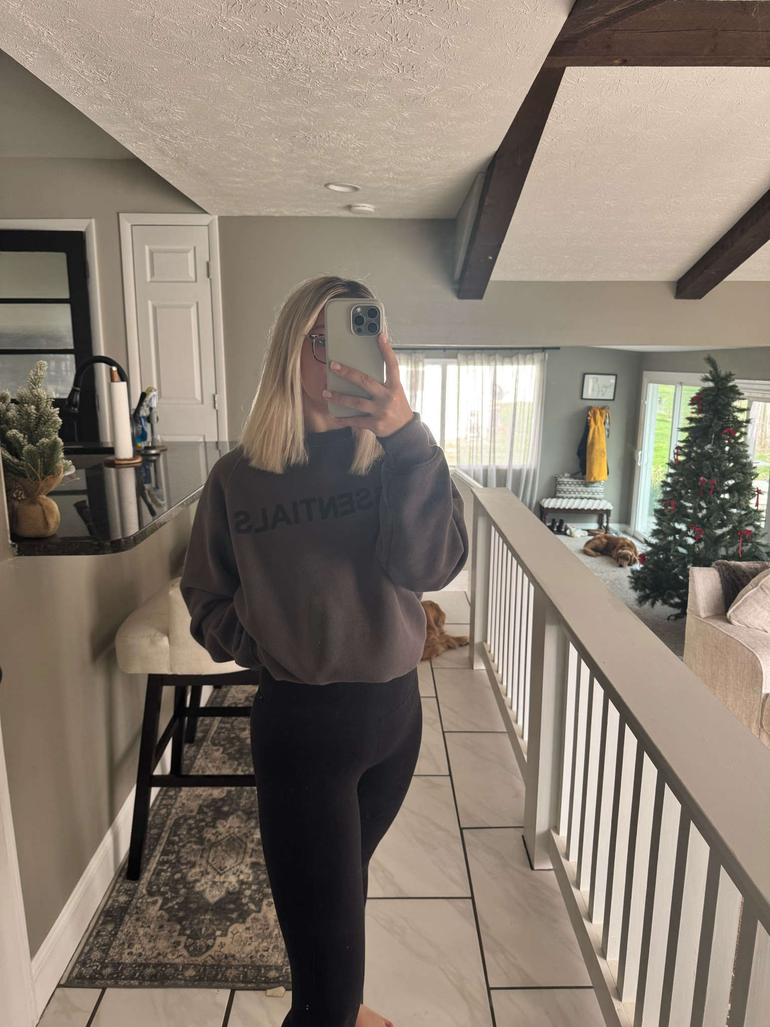 Lounge day / errands 



#LTKSaleAlert #LTKStyleTip #LTKHoliday