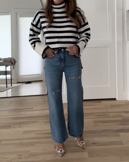 Relaxed Abercrombie jeans for petites size 23XS, striped sweater xxs on sale clear heels 

#LTKfindsunder50 #LTKSale #LTKfindsunder100