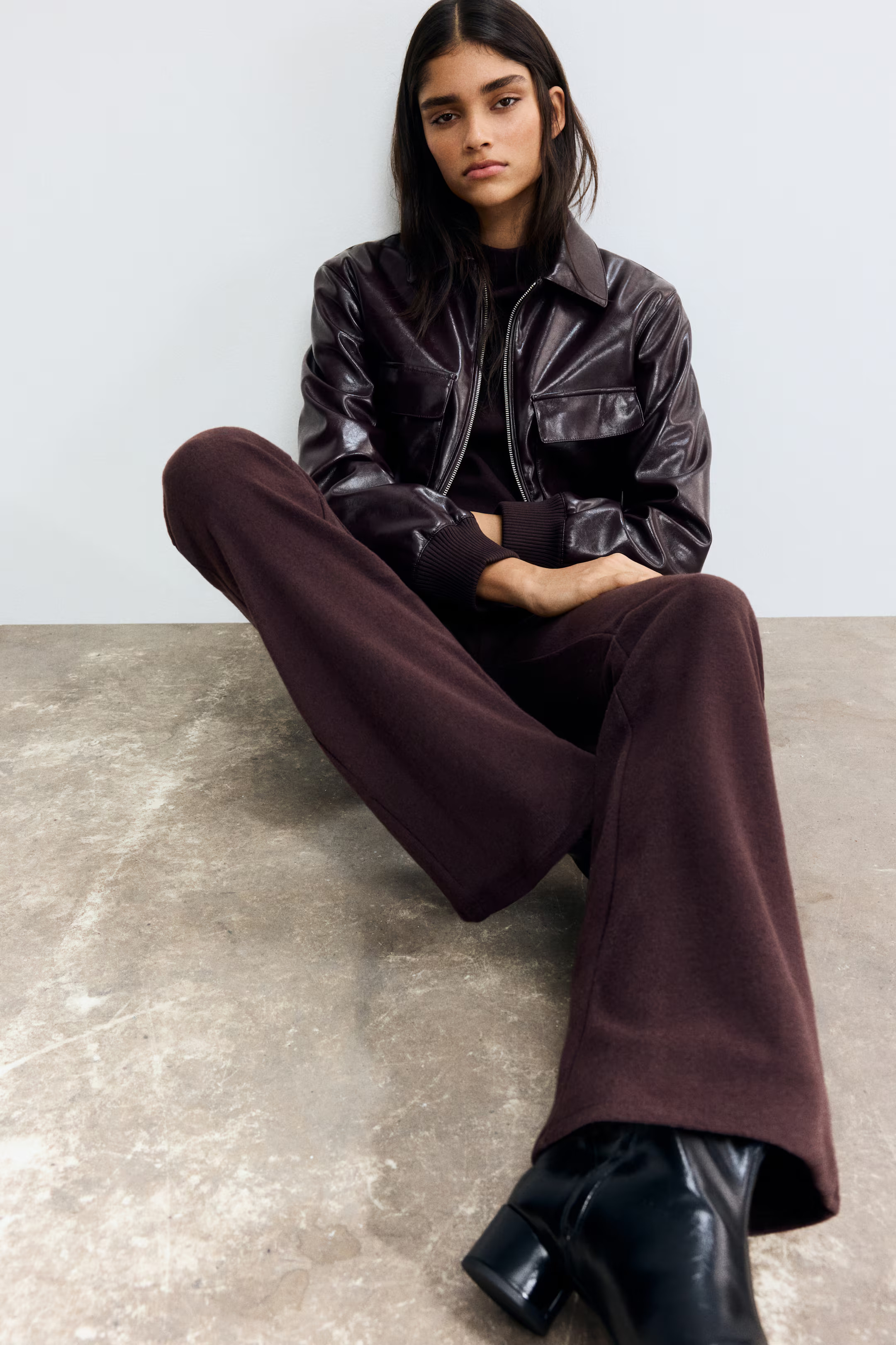 Flared knitted trousers | H&M (UK, MY, IN, SG, PH, TW, HK)