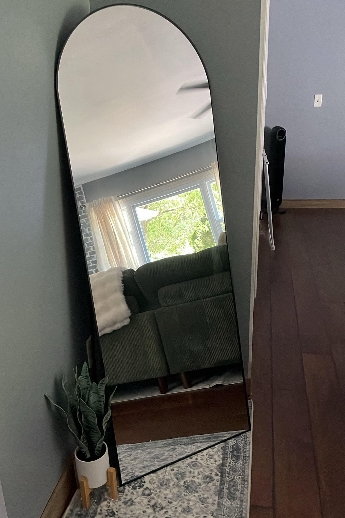 cute little living room corner! 

#LTKSaleAlert #LTKHome #LTKSummerSales