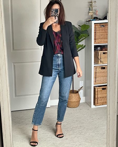 Outfit on sale for cyber week!
Everything fits tts
Sequin cami 13% off 🇺🇸
Blazer 30% off 🇺🇸 26% 🇨🇦
Jeans 25% 🇺🇸&🇨🇦
Heeled sandals 50% off 🇺🇸 5% off 🇨🇦
Canadian link for the blazer and heels are on my “Nov Amazon” highlight on Instagram 


#LTKCyberweek #LTKshoecrush #LTKsalealert