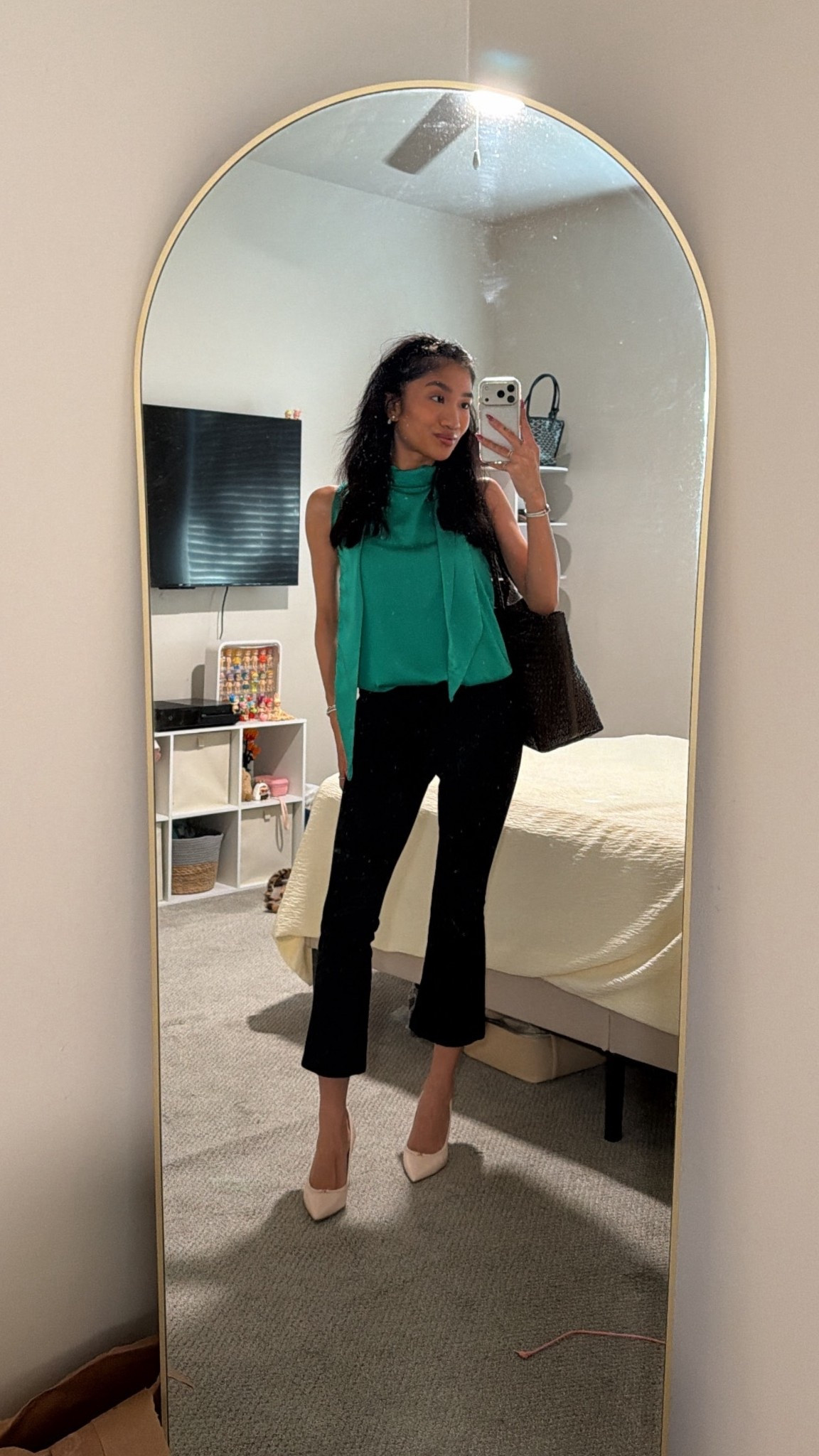 wednesday teacher ootd 💚🩷

green blouse sold out ): 

#LTKootd #LTKU #LTKBeauty