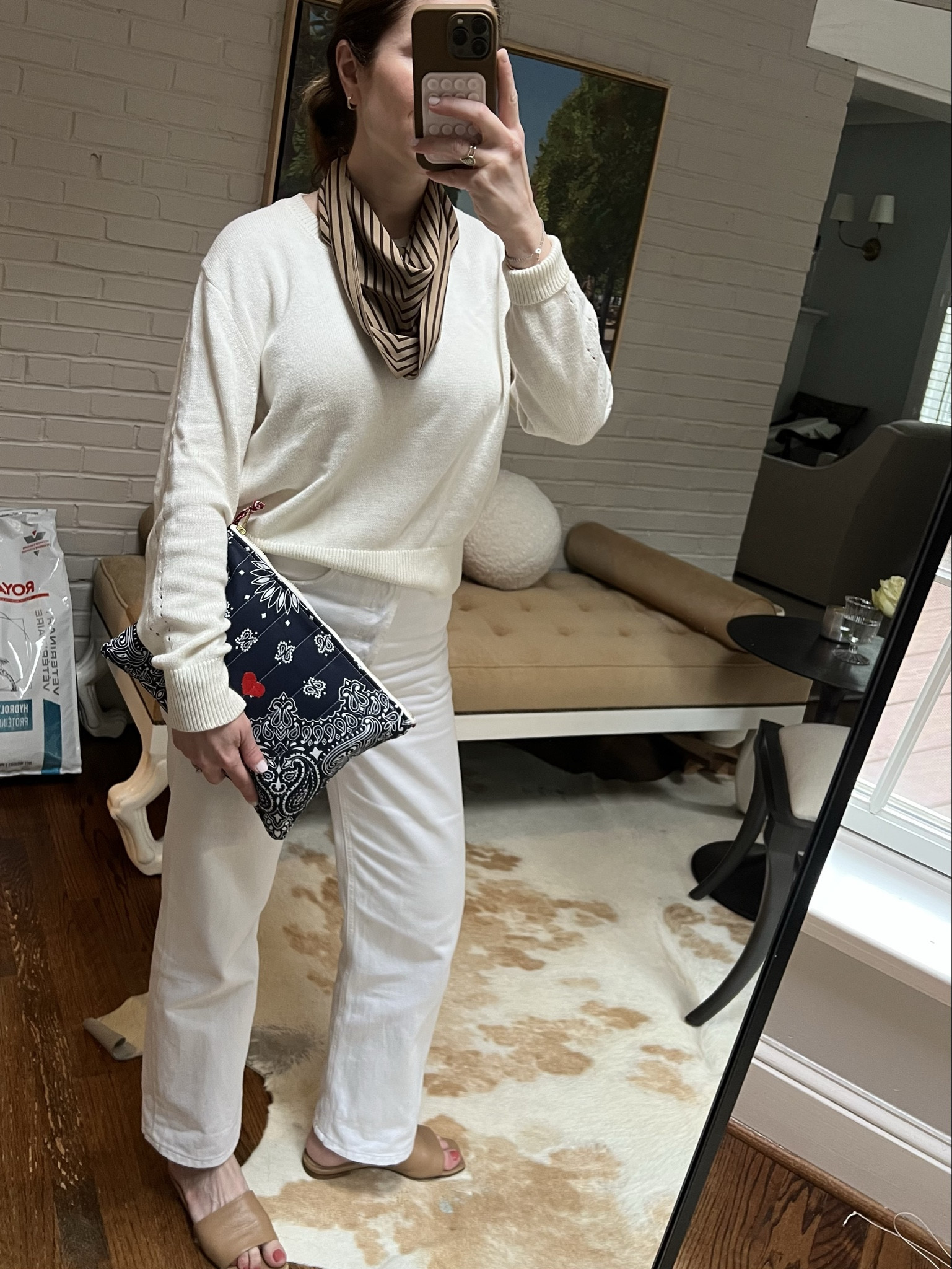 Neutral white jean outfit idea
Aeyde
Agolde
Call it by your name
Toteme 

#LTKStyleTip #LTKItBag #LTKShoeCrush