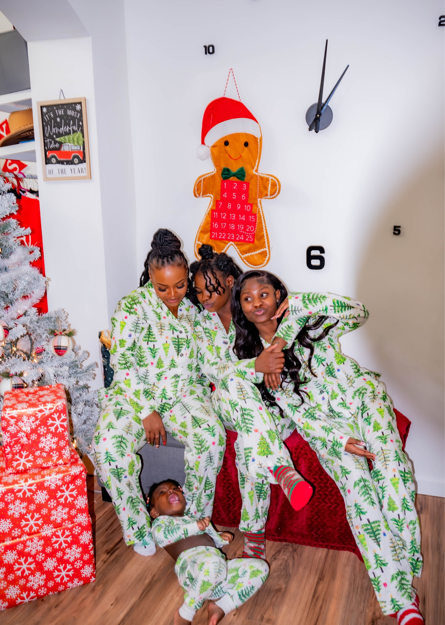This is your sign to shop for NEXT Christmas 🎄✨
Old Navy Christmas pajamas are over 70% OFF, including family sets, kids PJs, and cozy classics.
I linked all my favorite Old Navy Christmas pajamas on LTK before sizes disappear.

#oldnavy #oldnavysale #christmaspajamas #afterchristmassale #holidaydeals #familypajamas #matchingpjs #LTKholiday #LTKfamily #LTKfinds #LTKsale #shoppingfavorites #onlineshopping #ShoppingWithPriiincesss #Atlantamom #AtlantaCreator #Atlantacontentcreators

#LTKKids #LTKSaleAlert #LTKHoliday