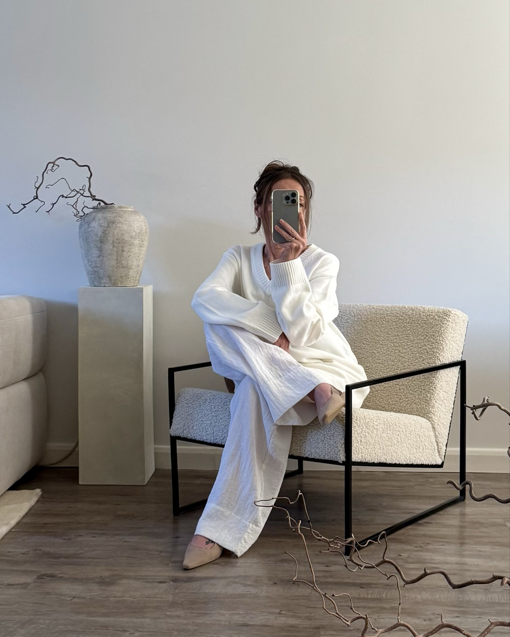 Neutrals

William Wood Portera vase and frameless arch mirror - code HOH for you 20% discount sitewide. 

H&M knitted V neck dress & pointed slingback shoes (new in) 





#LTKeurope #LTKhome #LTKuk